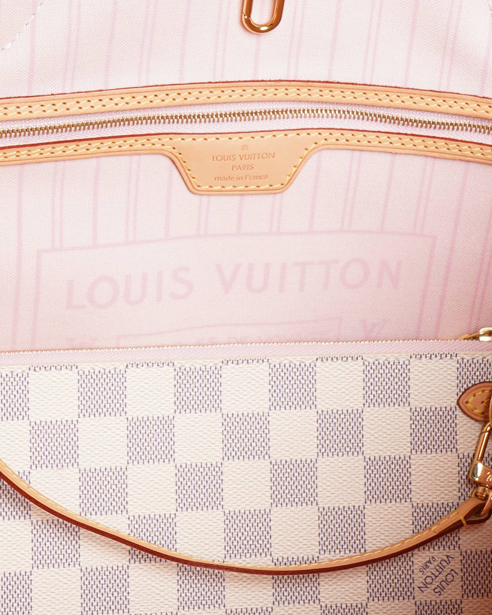 New Louis Vuitton Neverfull MM Rose Ballerine interior color tote bag