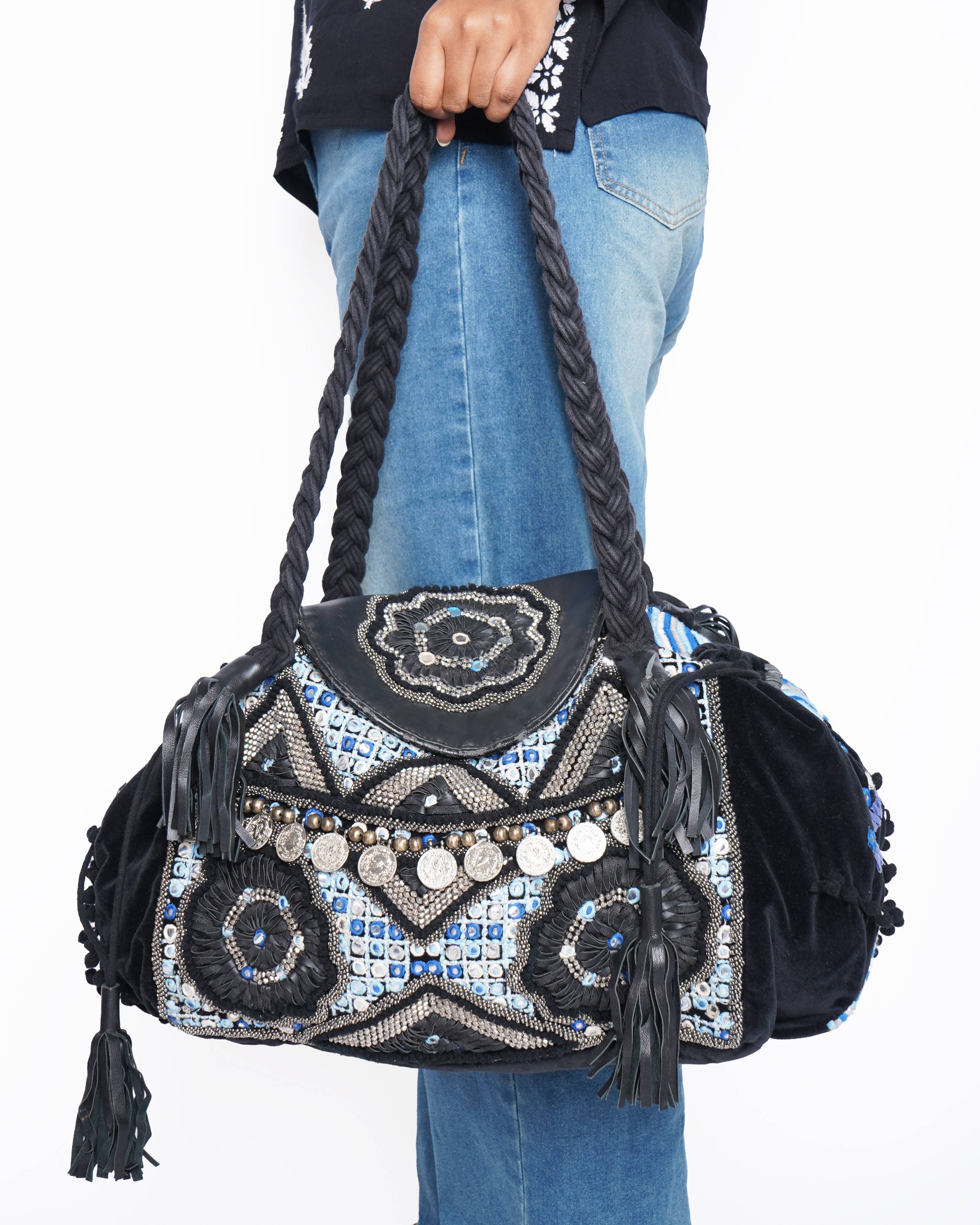 Vipul shah pom pom tote bag in black