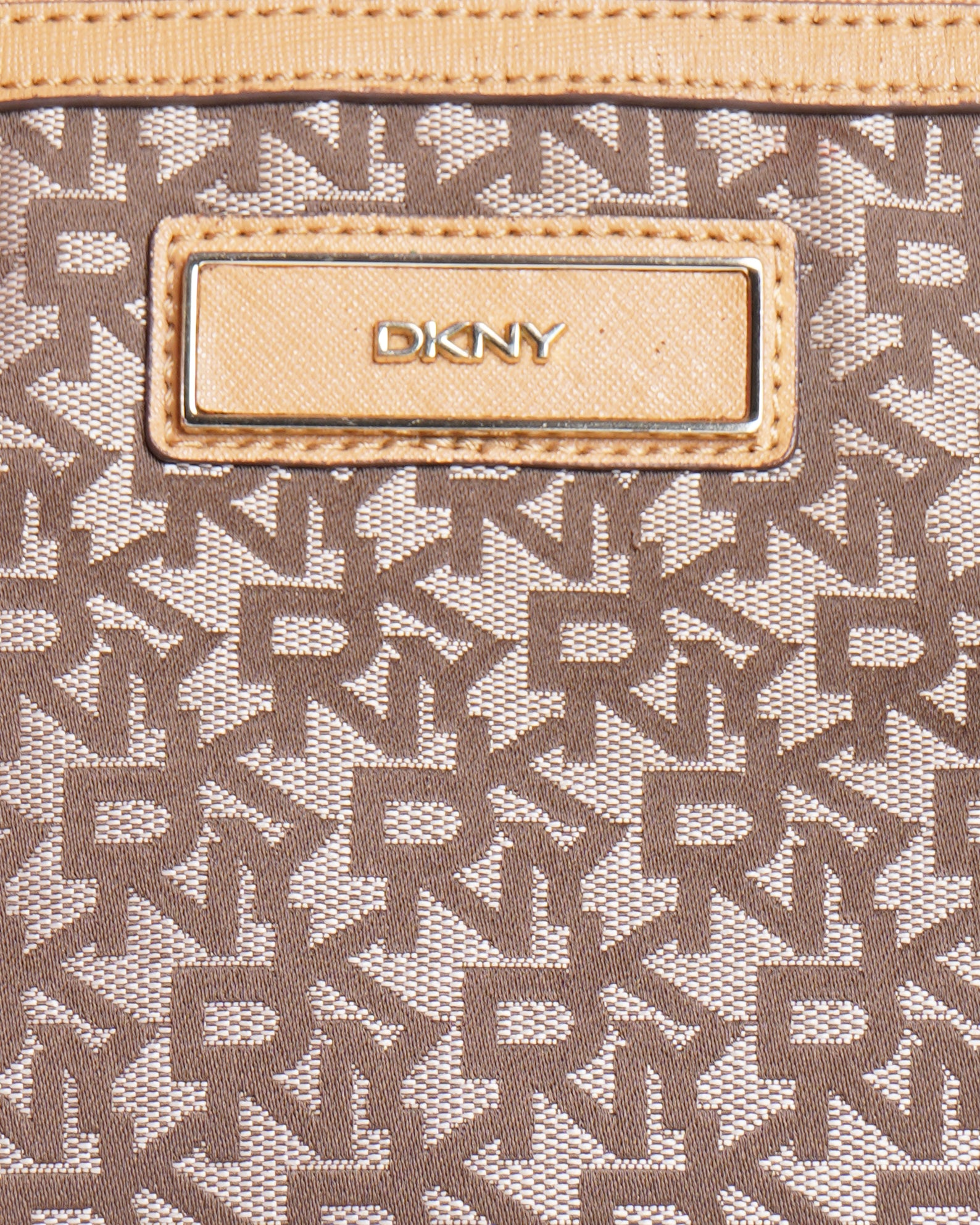 DKNY logo shoulder bag in brown