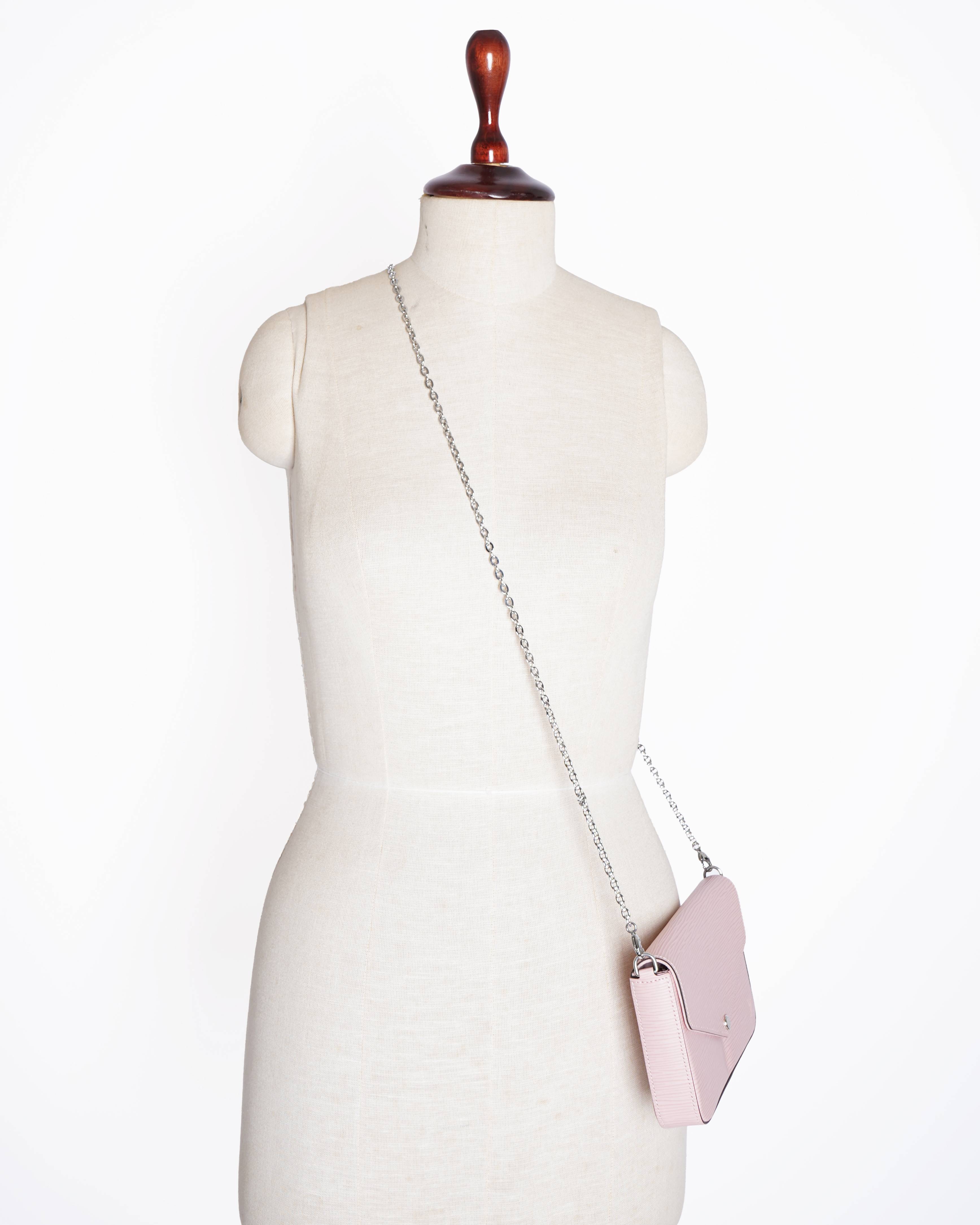 Louis vuitton rose ballerine felicie in epi leather crossbody bag