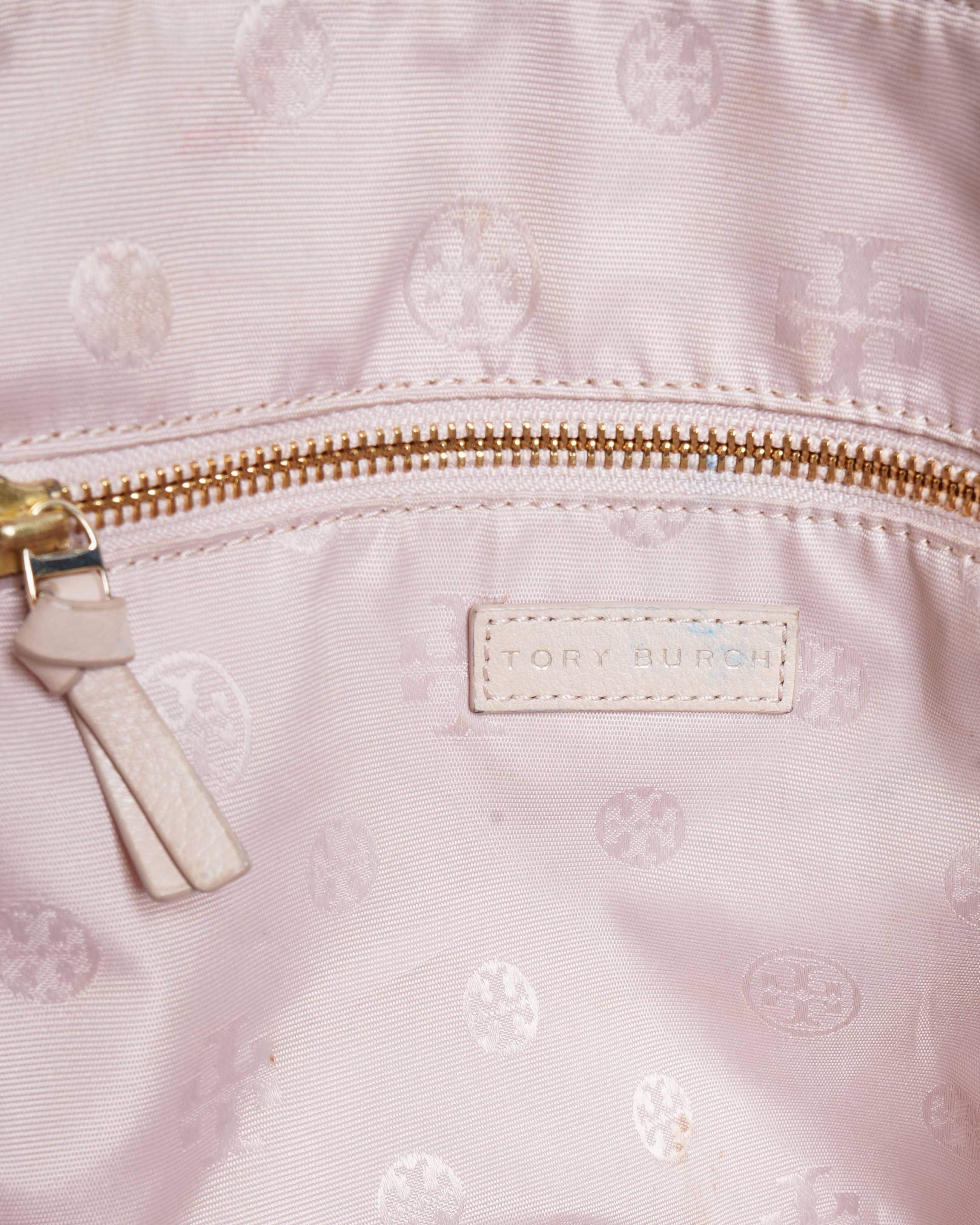 Tory Burch
LIght Pink women's shoulder bag