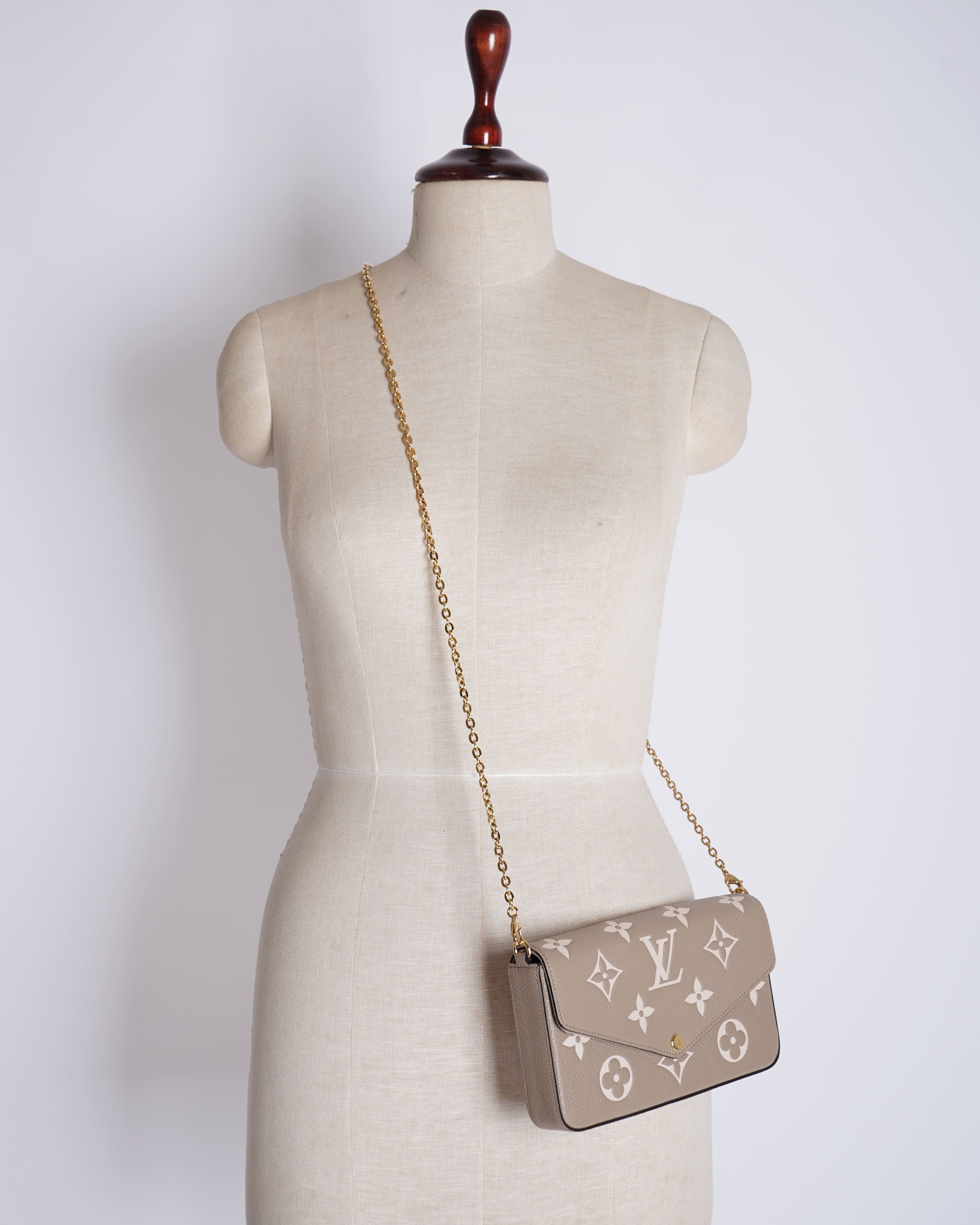 Louis vuitton Monogram Empreinte pochette felicie in creme
