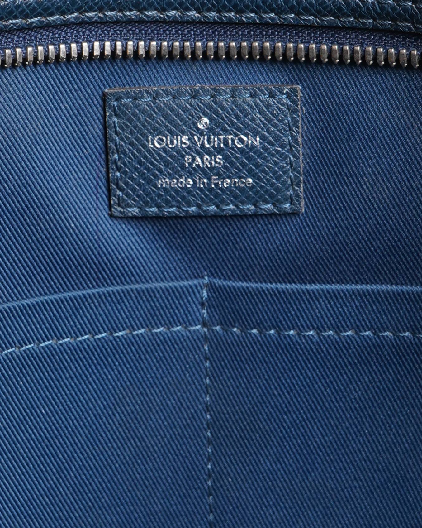 Louis Vuitton Blue Taiga Leather Porte-Documents Voyage bag
