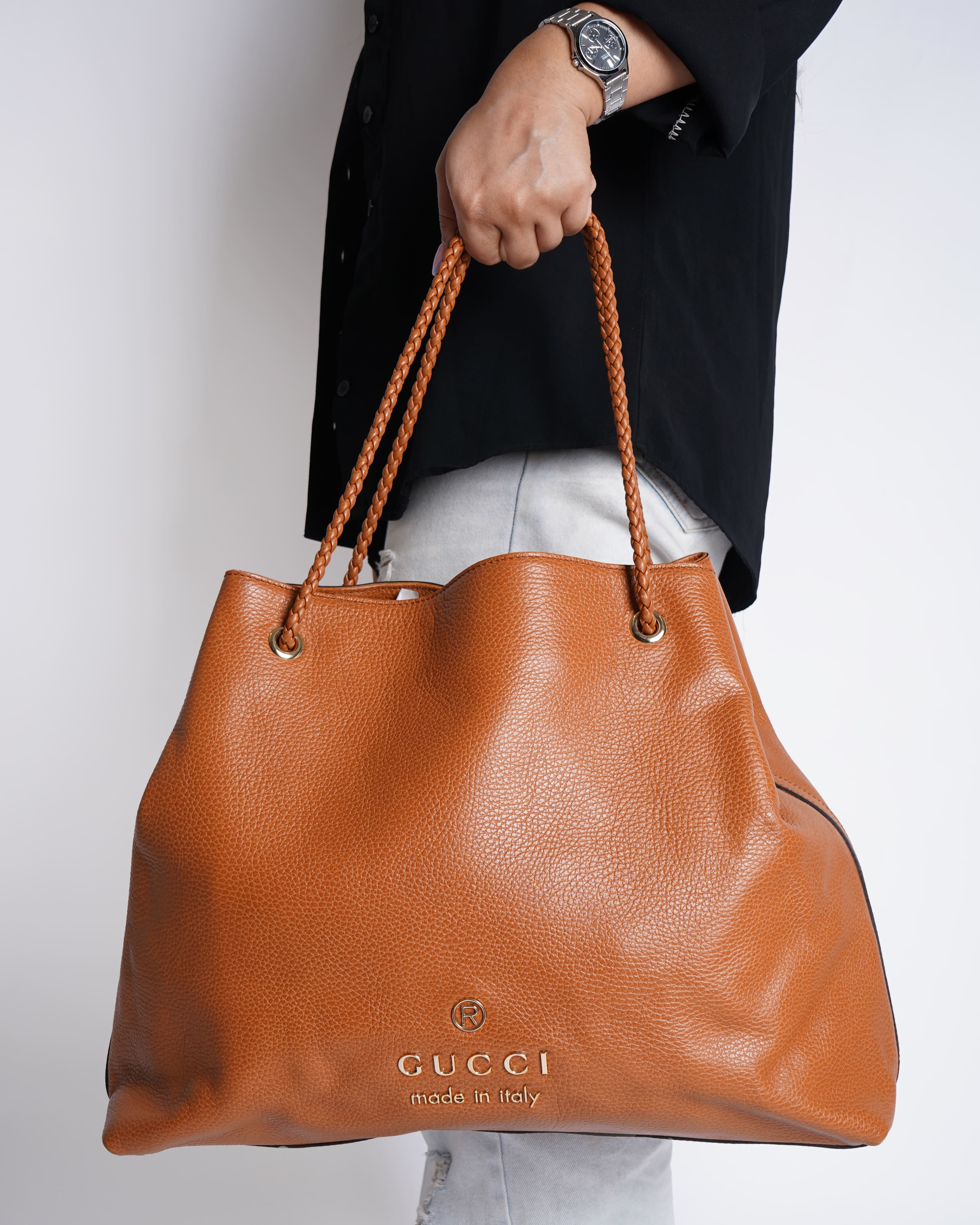 Gucci Leather Gifford Tote Bag in Camel