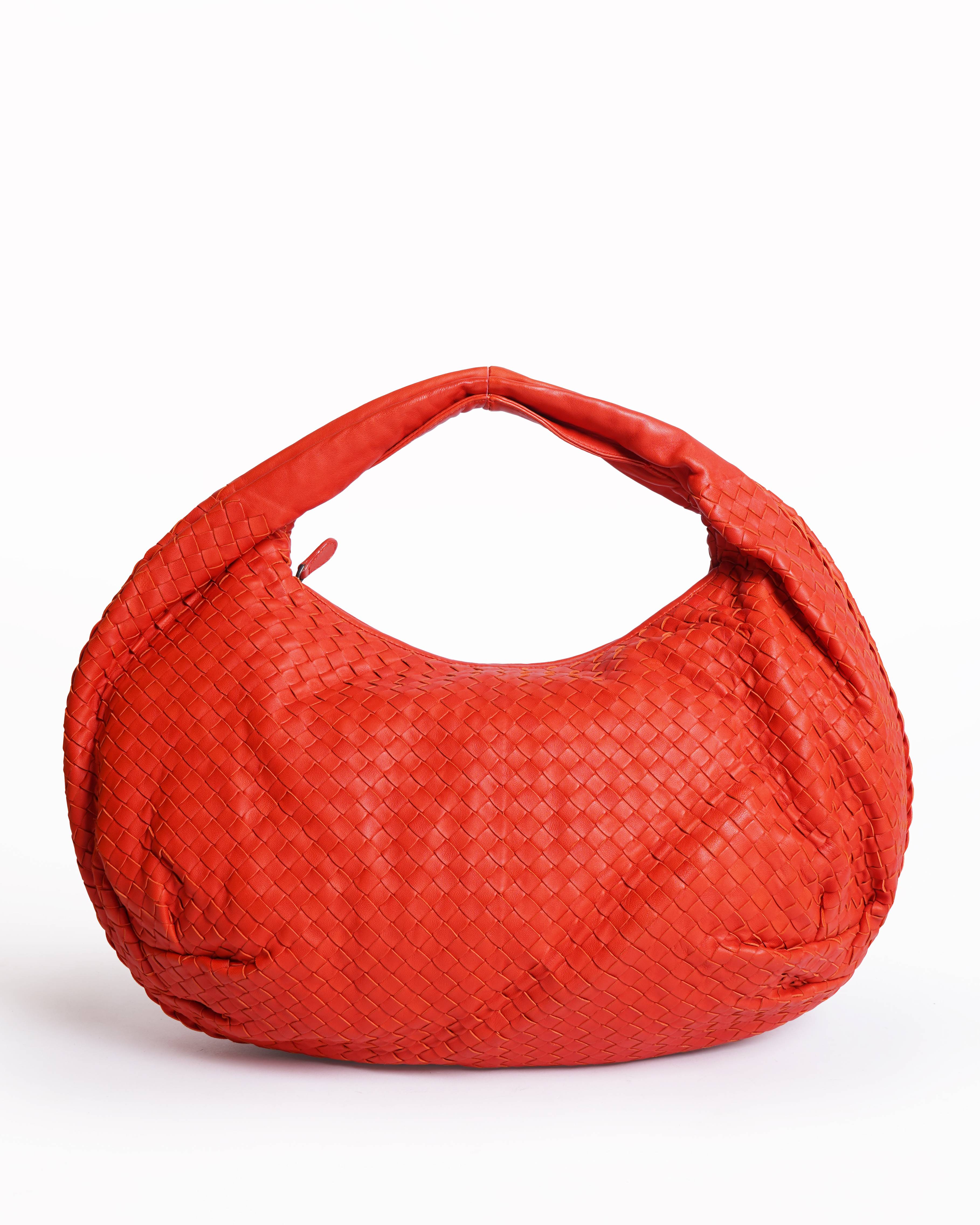 Bottega Veneta Intrecciato Hobo Bag In Fuchsia Red
