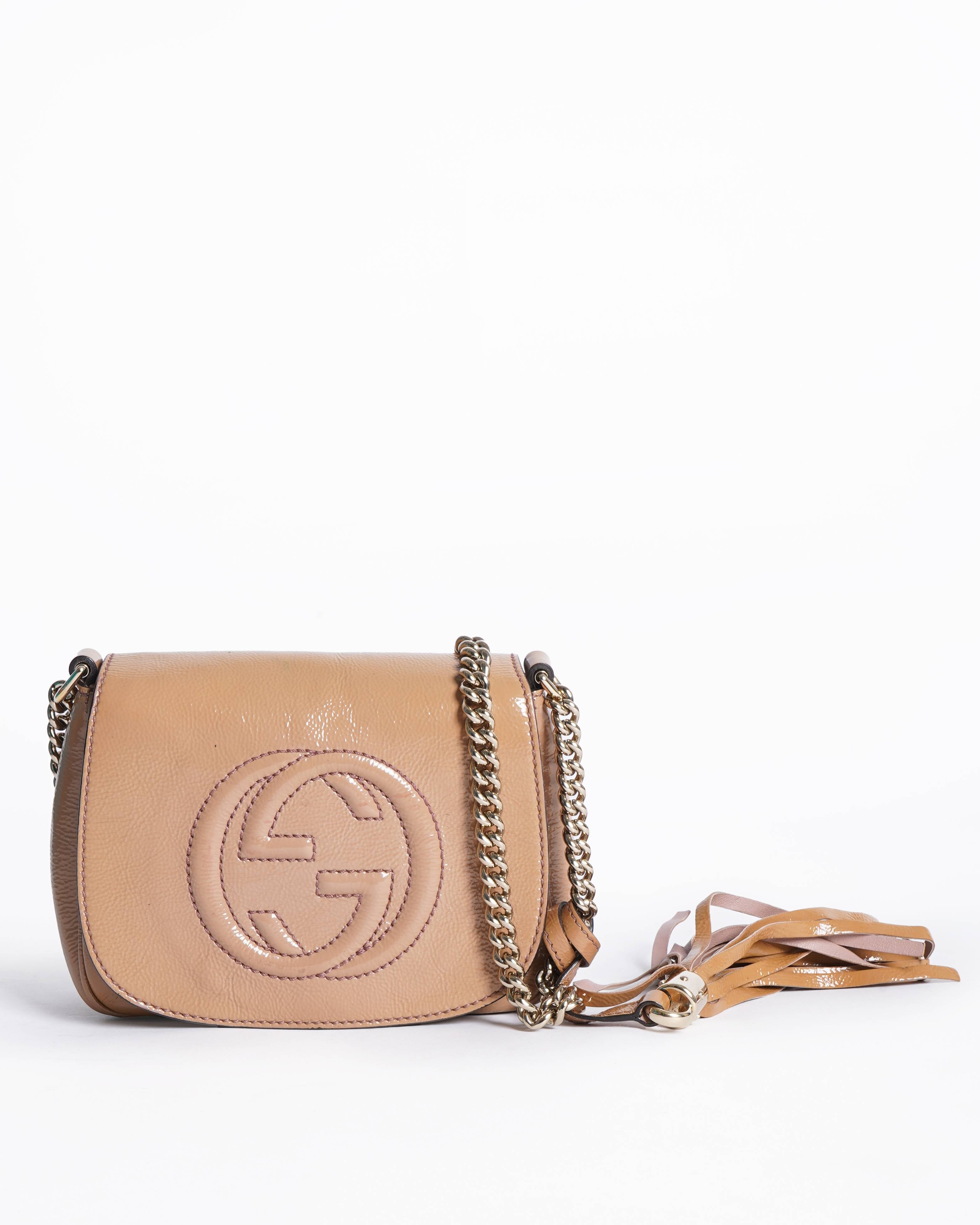 Gucci Beige Patent Leather Soho Flap Chain Crossbody Bag