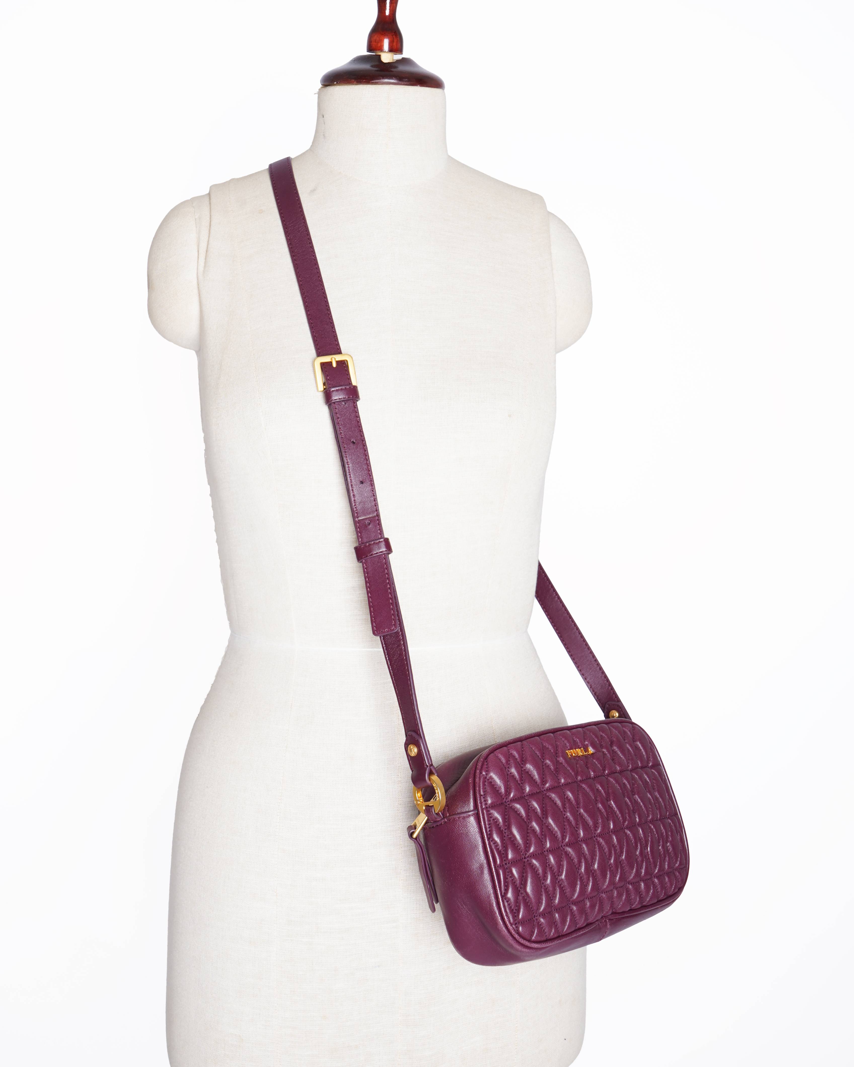 Furla cometa quilted camera crossbody bag