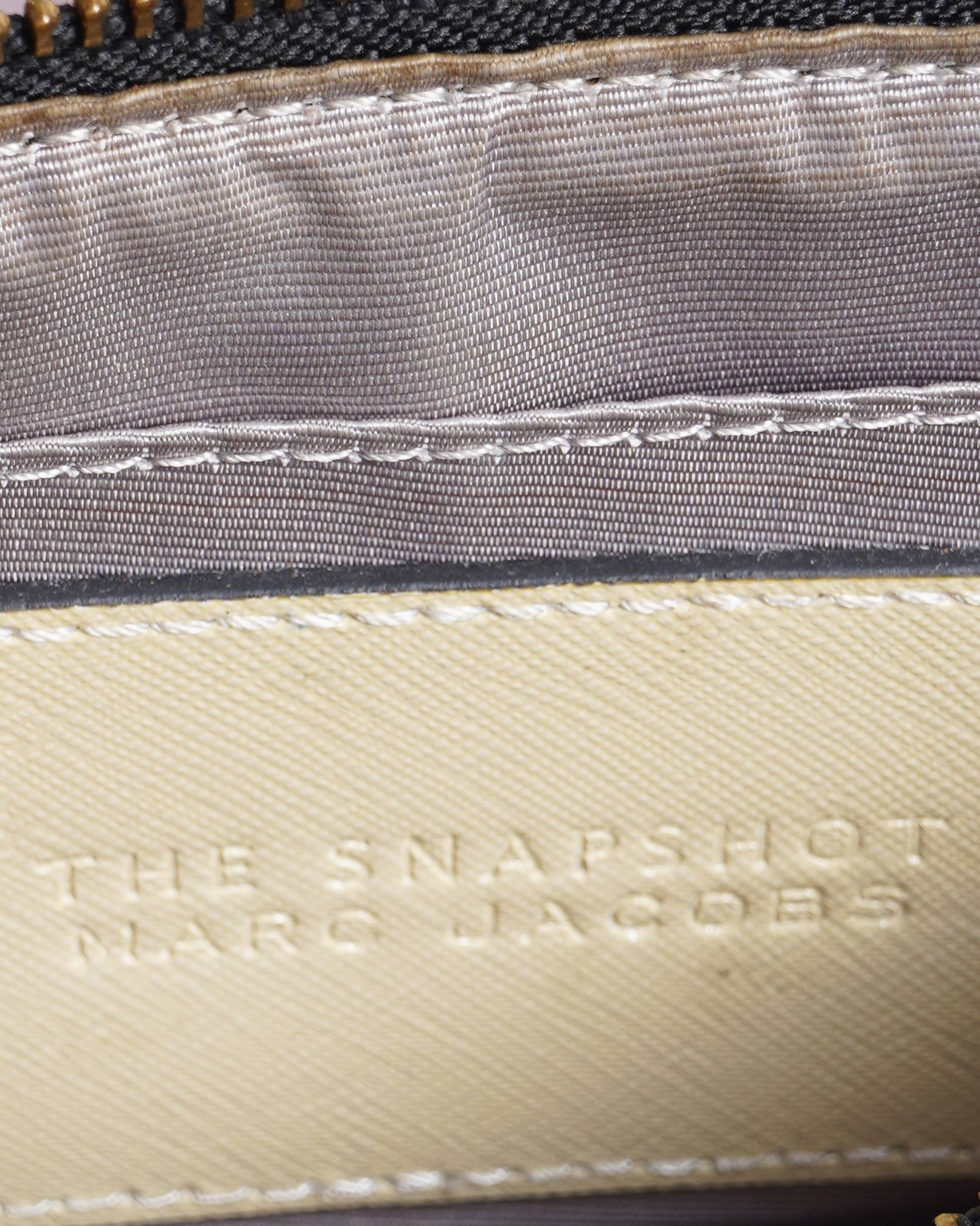 Marc Jacobs 
Snapshot crossbody bag