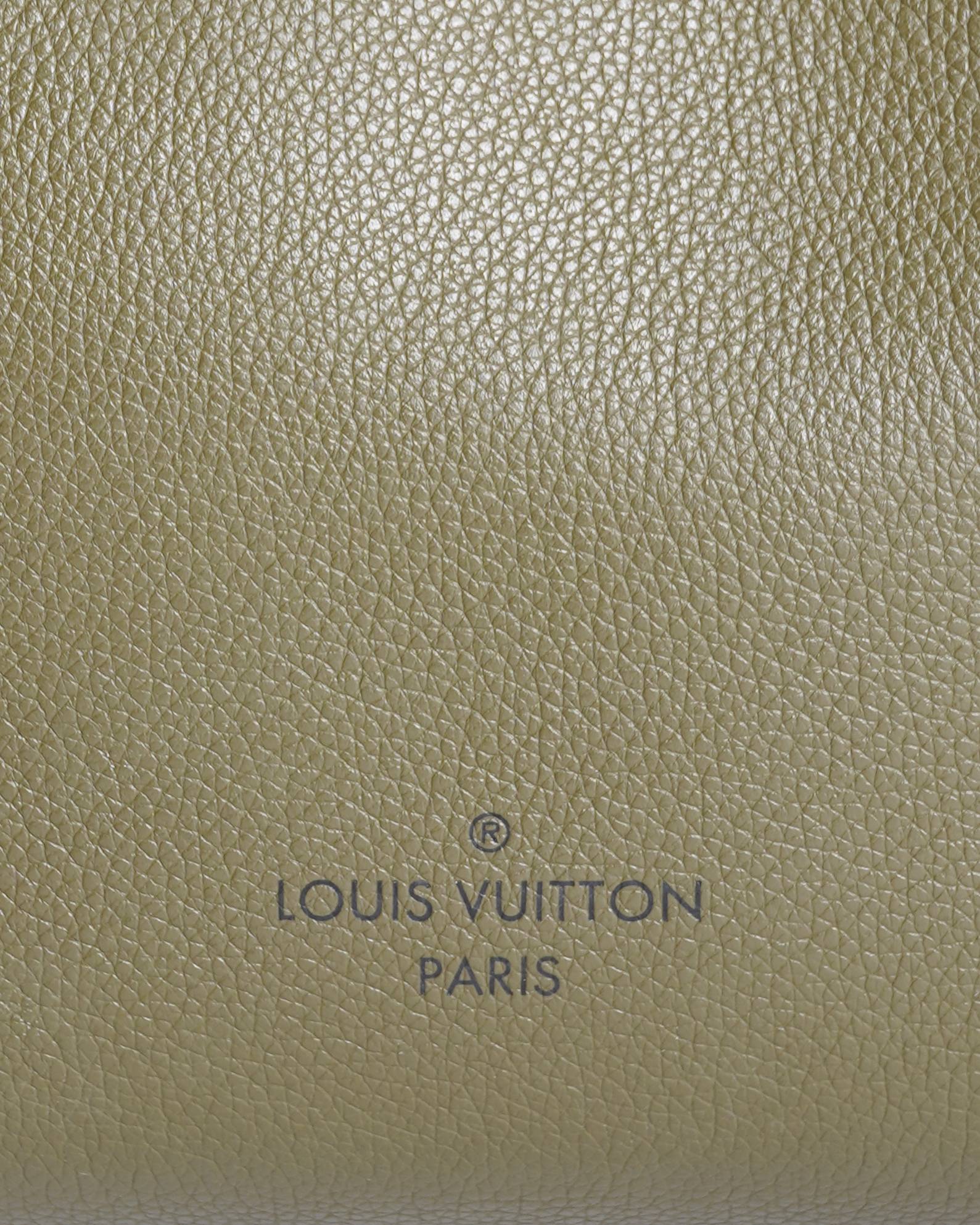 Louis vuitton on my side mm in laurier green