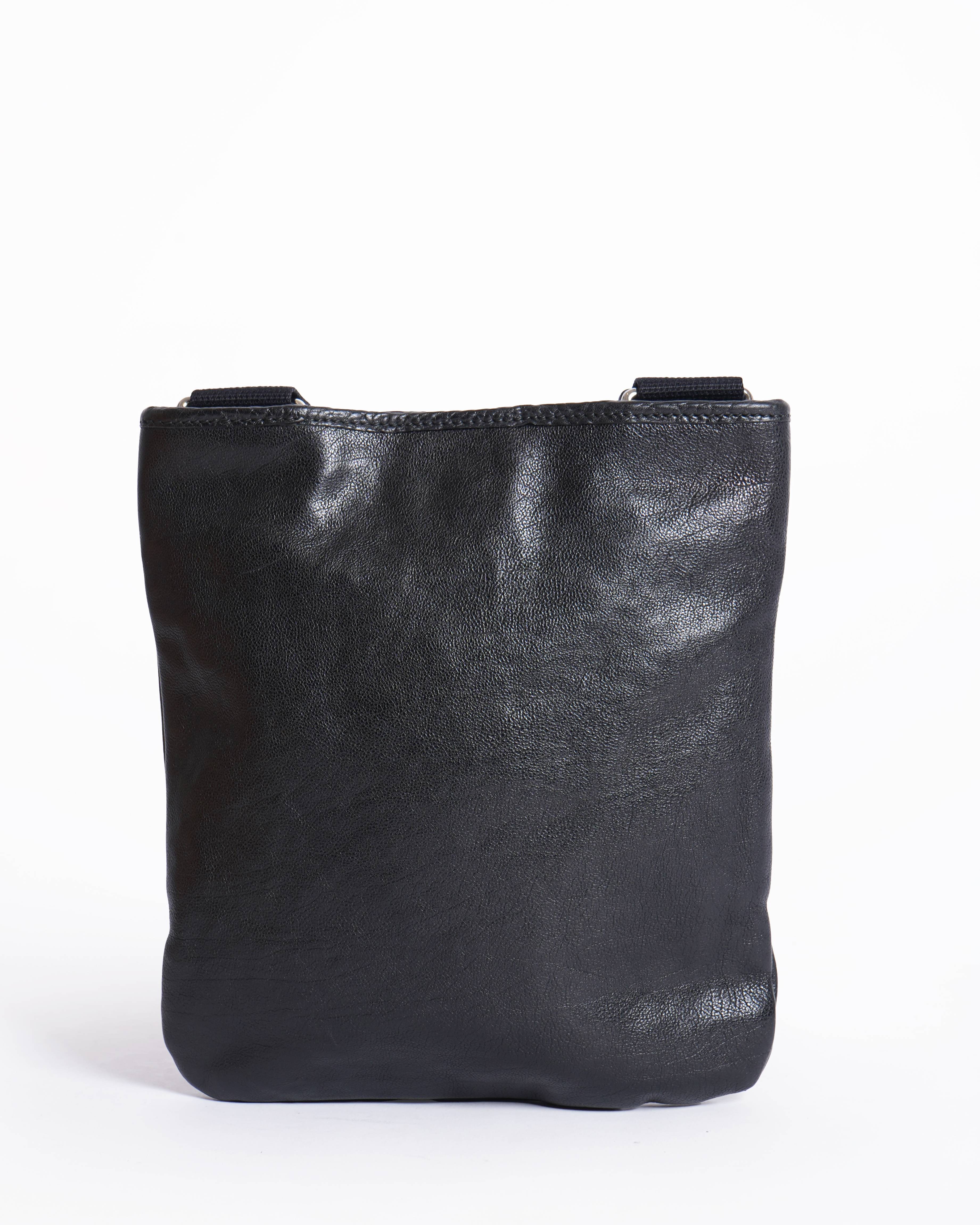 YVES SAINT LAURENT Limited rive gauch Vavin Messenger Bag Leather Black