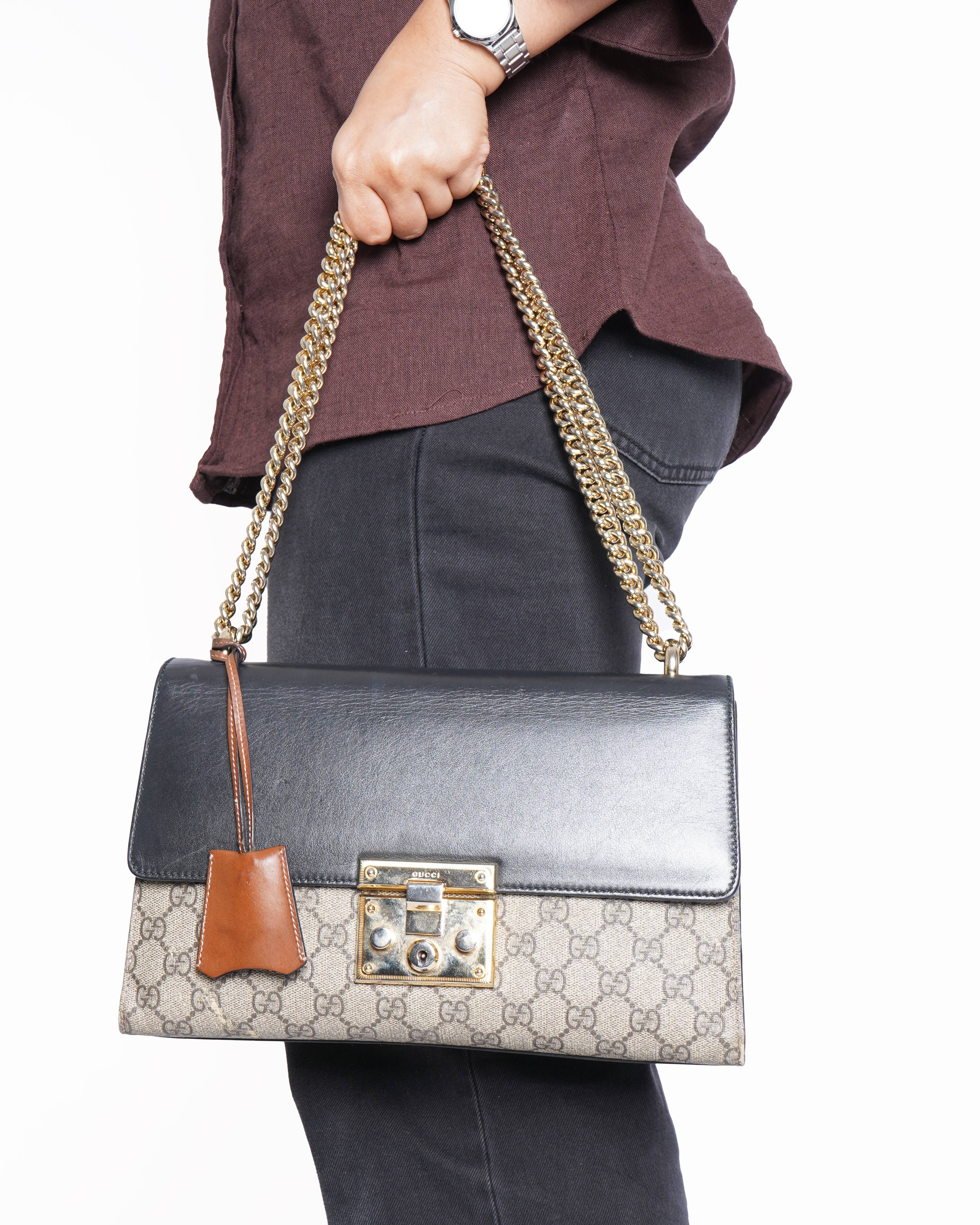 Gucci gg supreme padlock Shoulder Bag