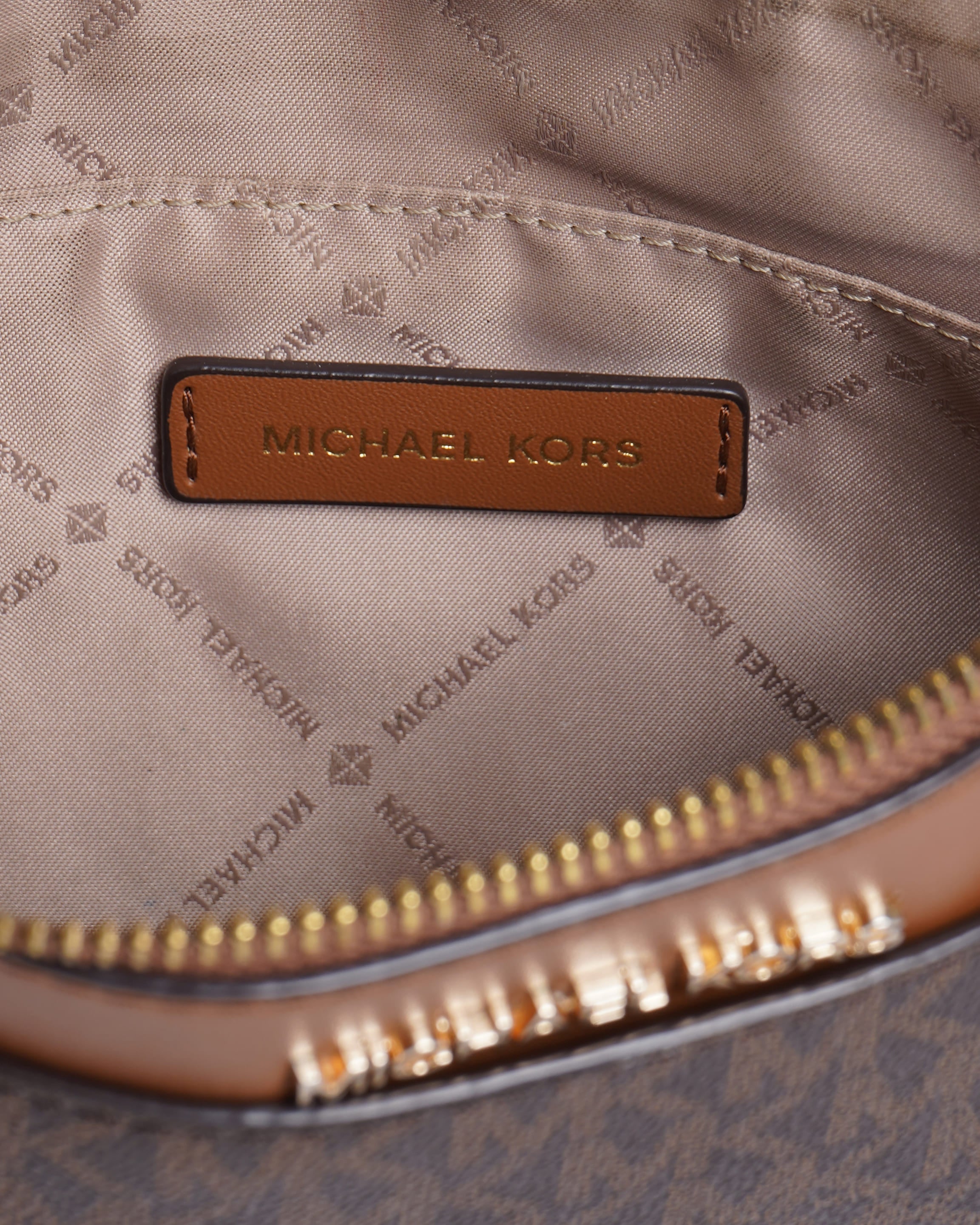 Michael kors jet set signature logo crossbody bag