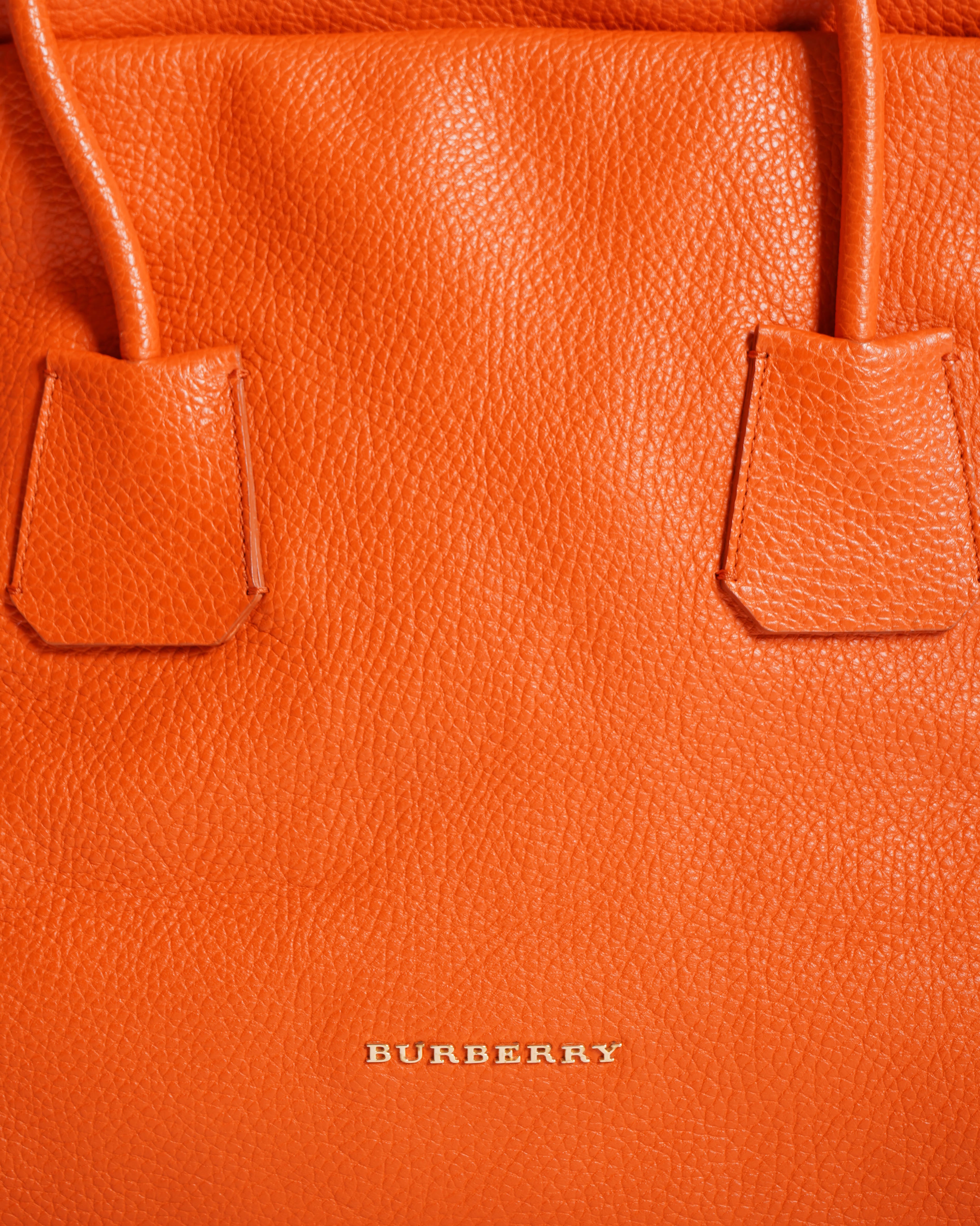 Burberry Baynard Leather Tote In Orange