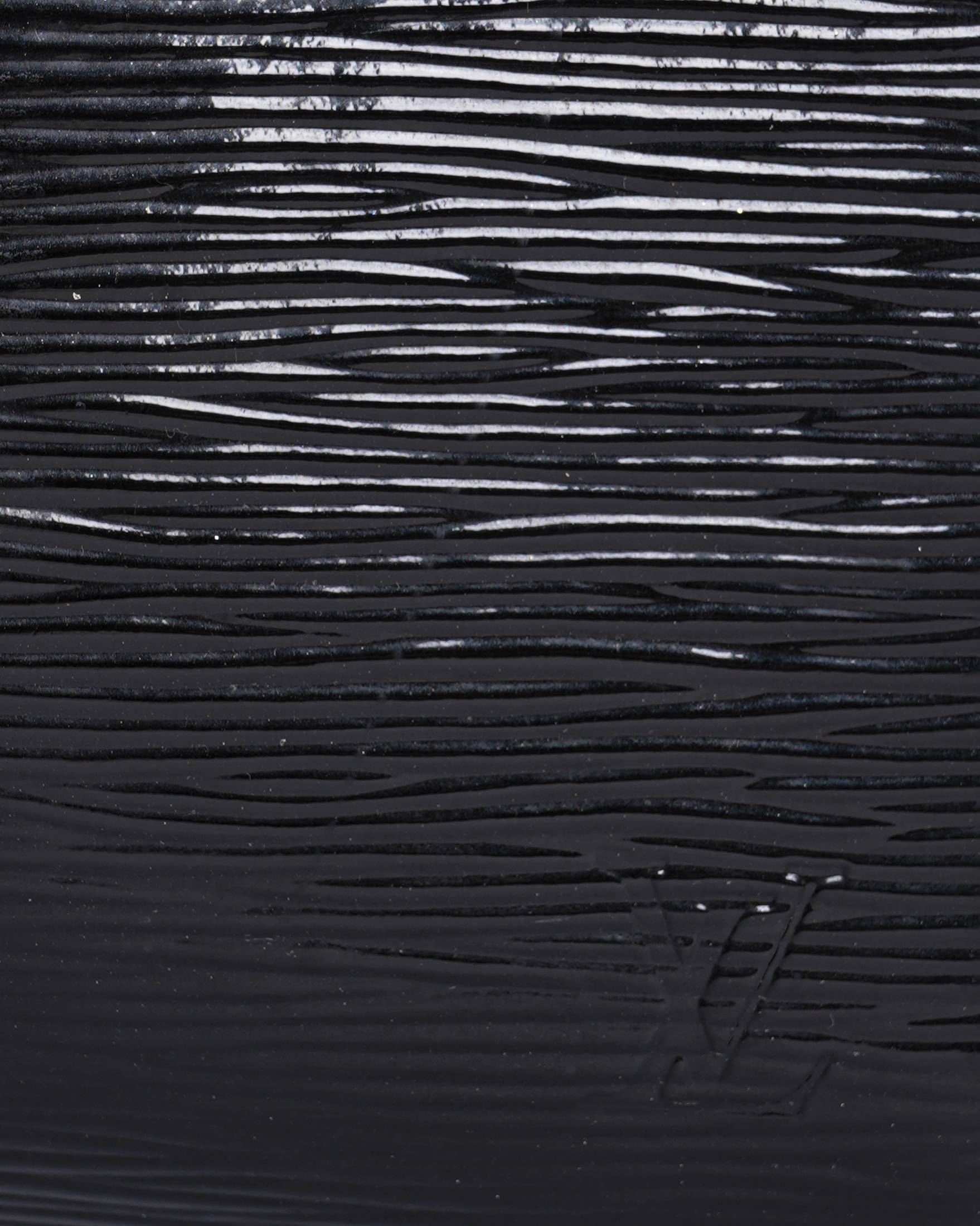 Louis vuitton brea mm handbag in black epi leather