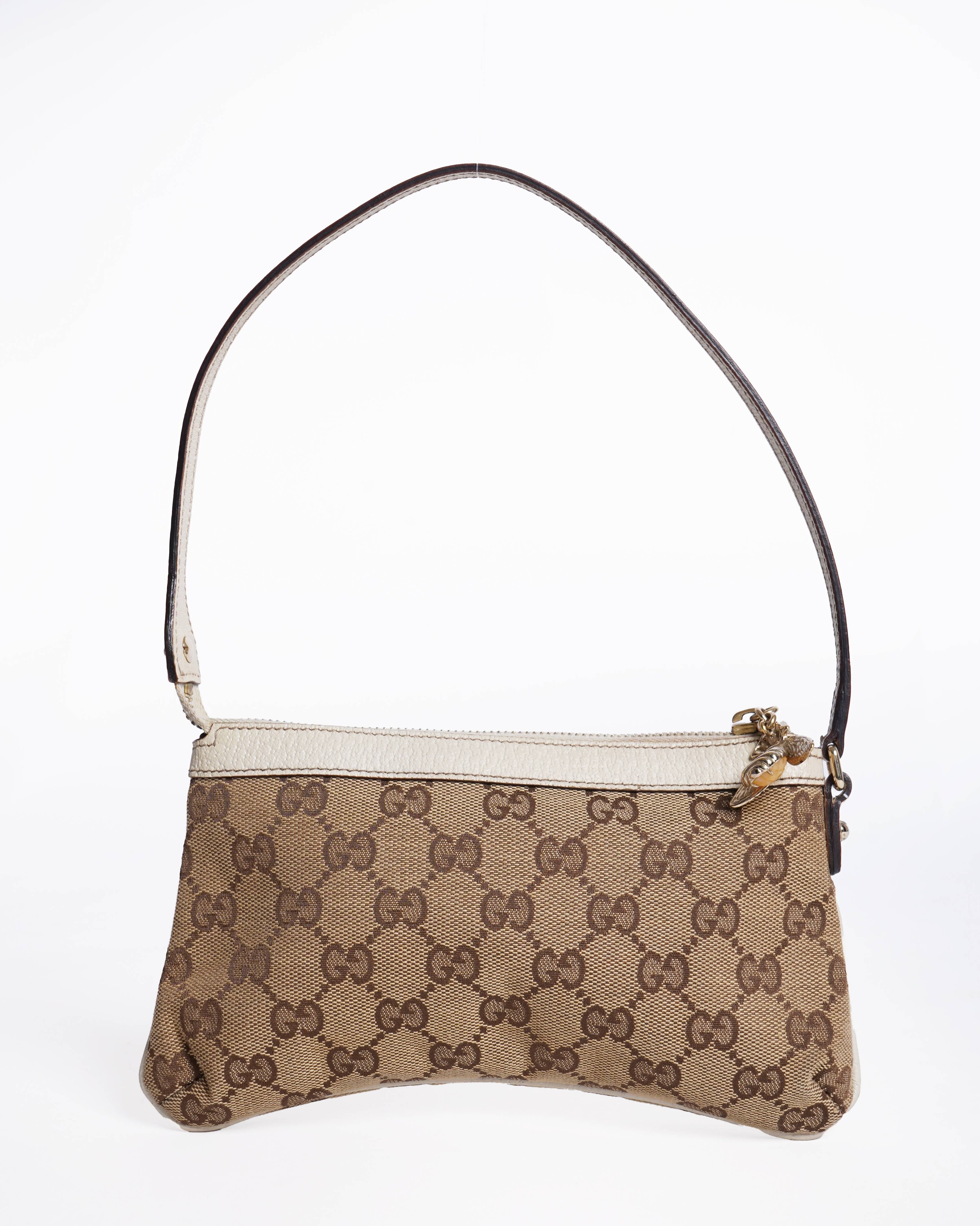 Gucci gg canvas bumble bee charm pochette shoulder bag