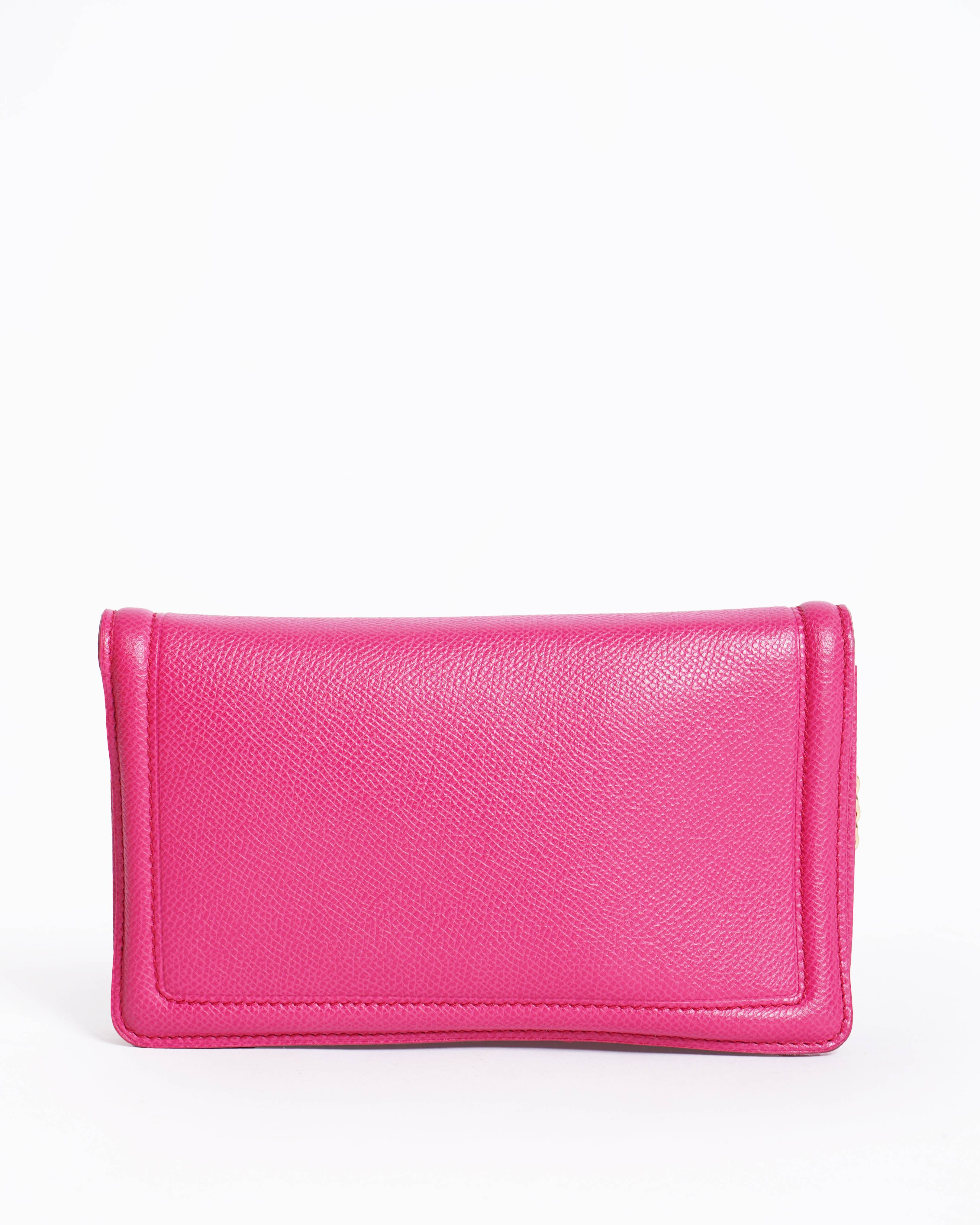 Salvatore Ferragamo vara bow wallet on chain in pink