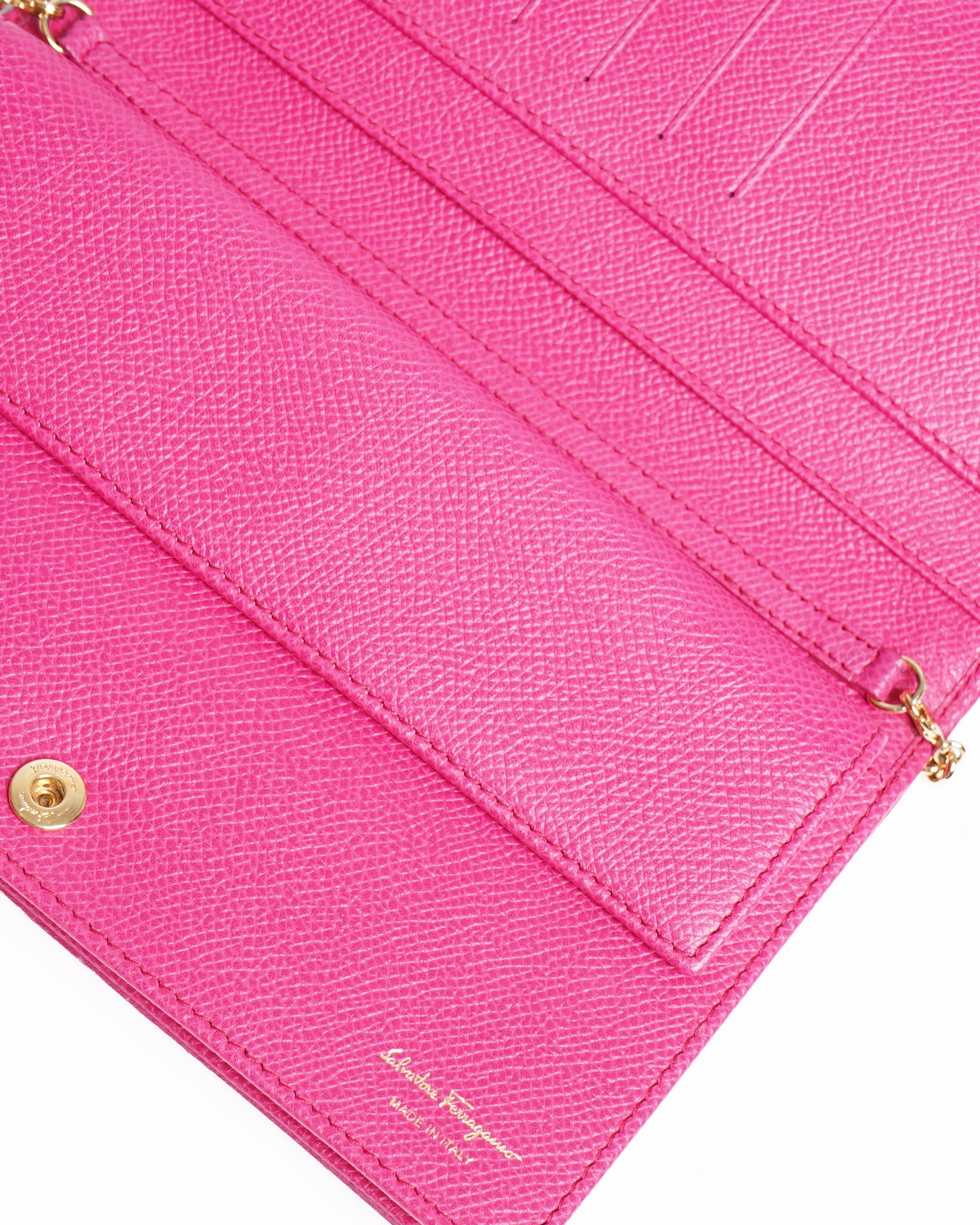 Salvatore Ferragamo vara bow wallet on chain in pink
