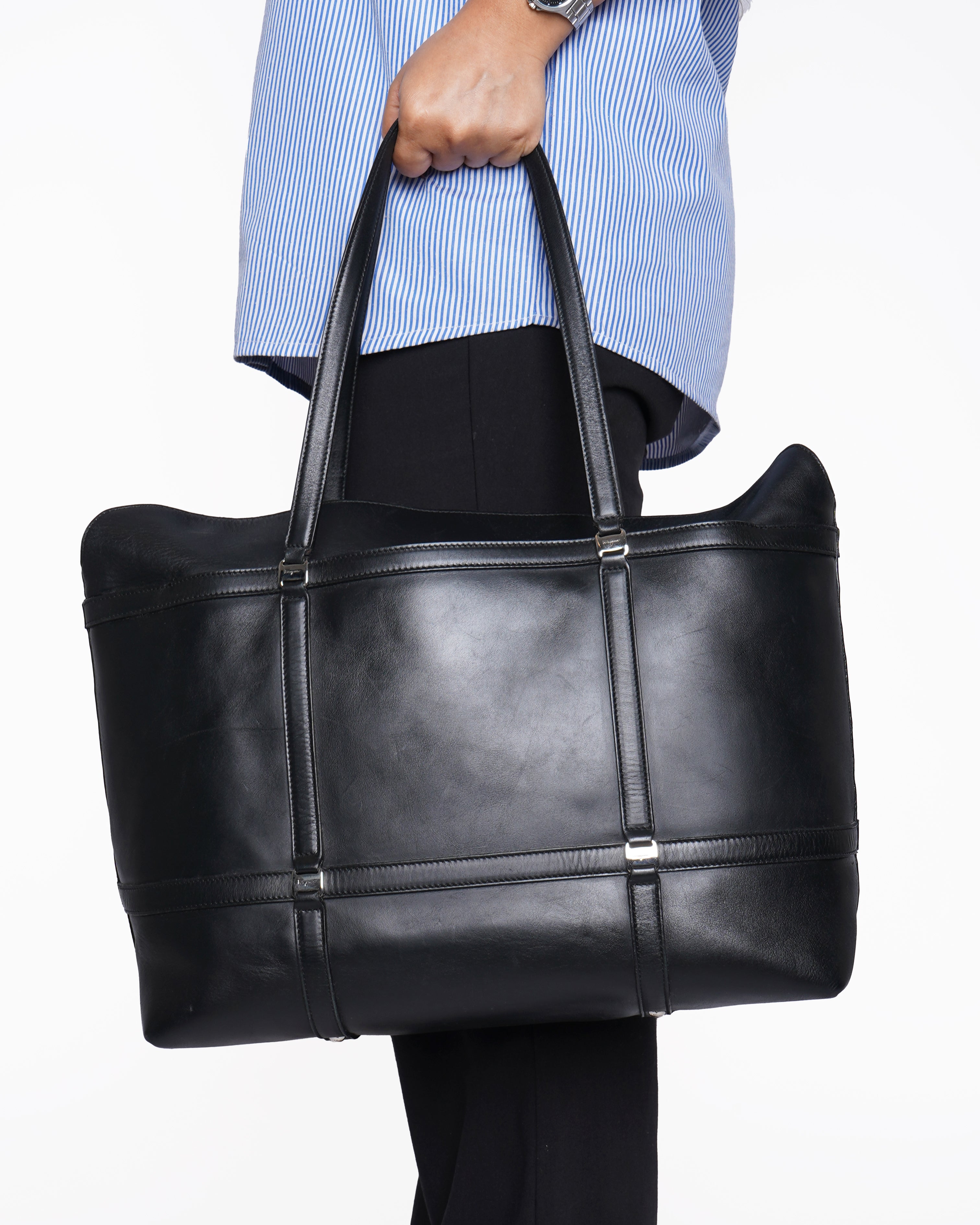 Salvatore ferragamo black leather tote bag