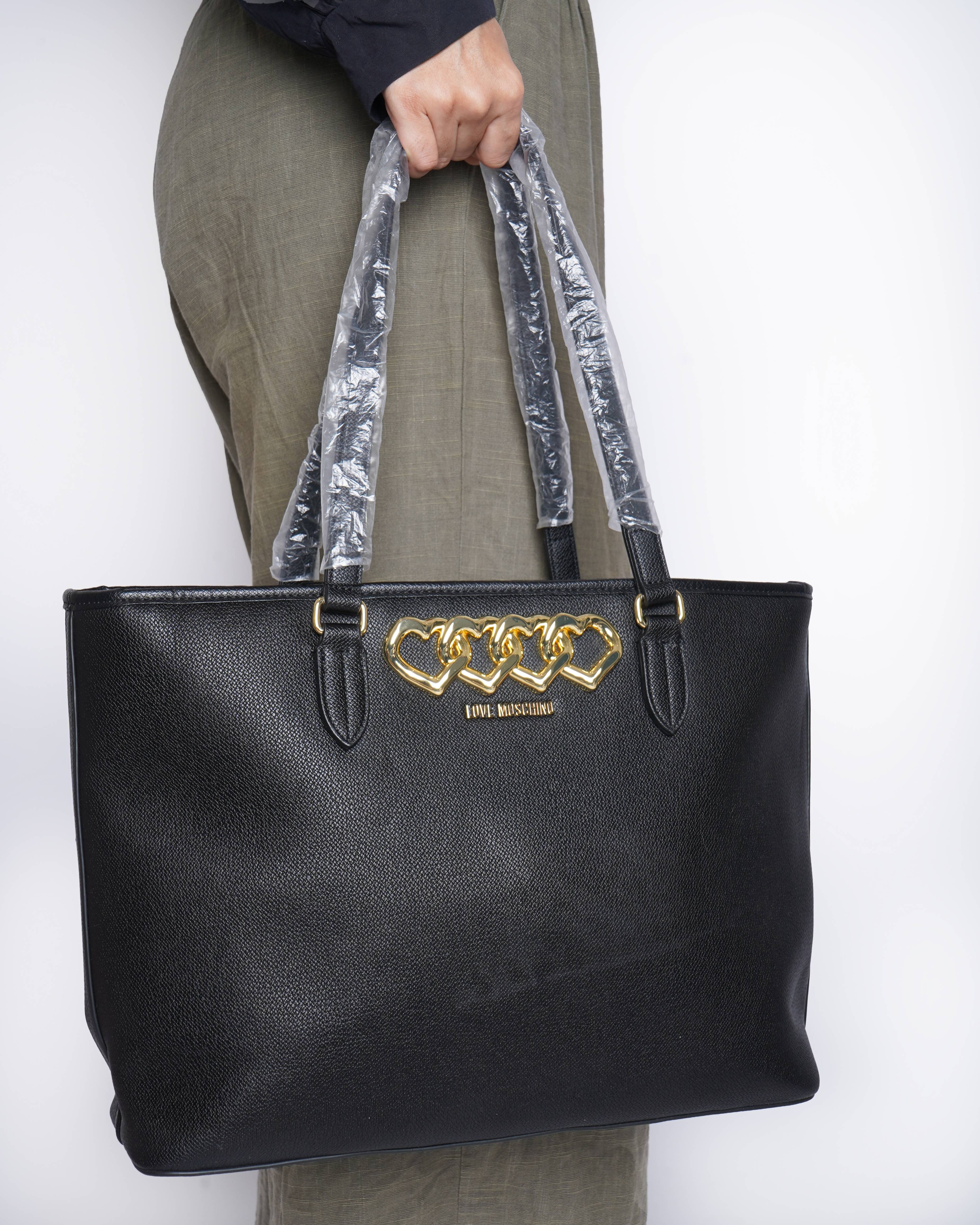 New Love Moschino Borsa Big Heart Chain Tote In Black