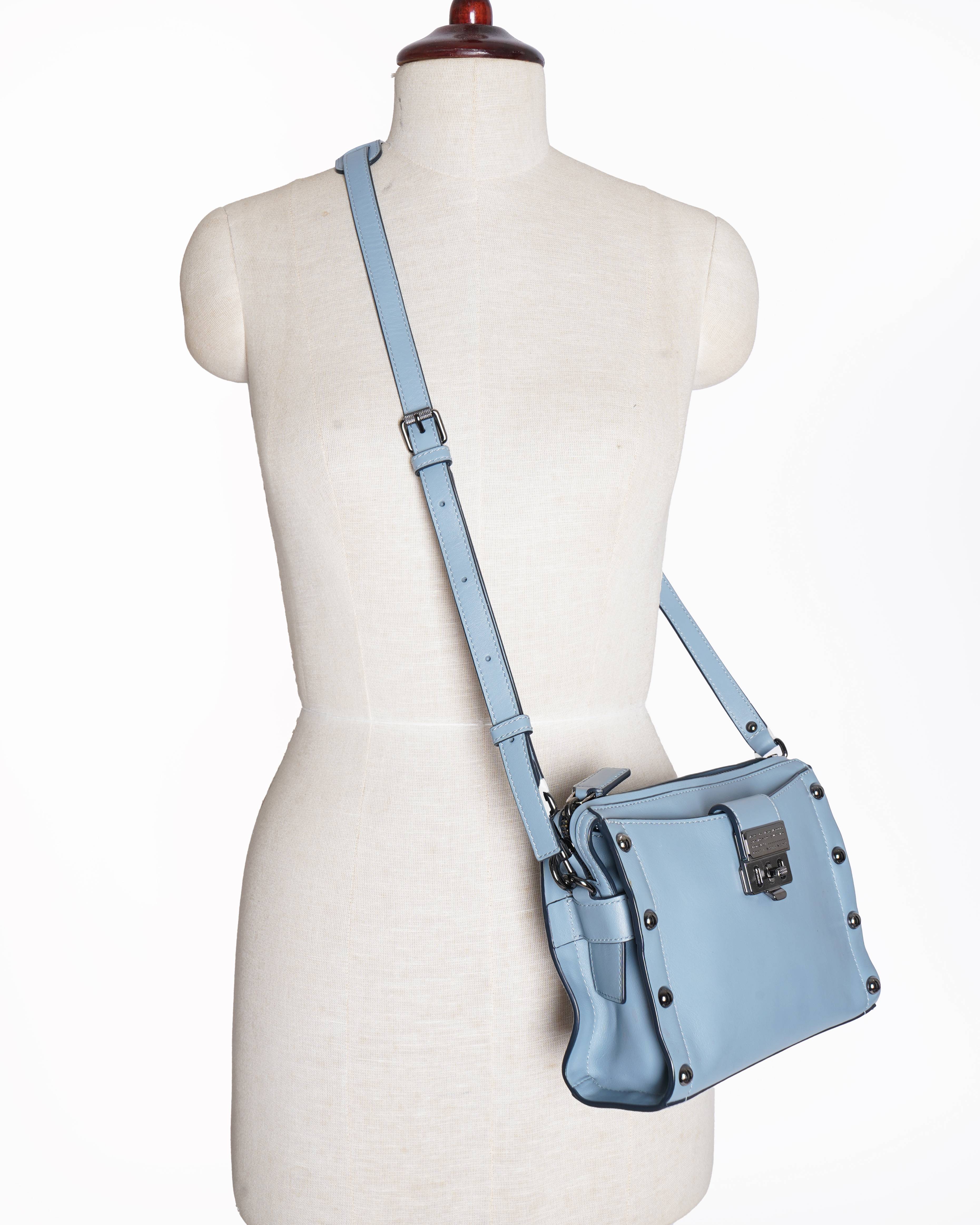 Marc Jacobs
Blue Leather Espionage Shoulder Bag