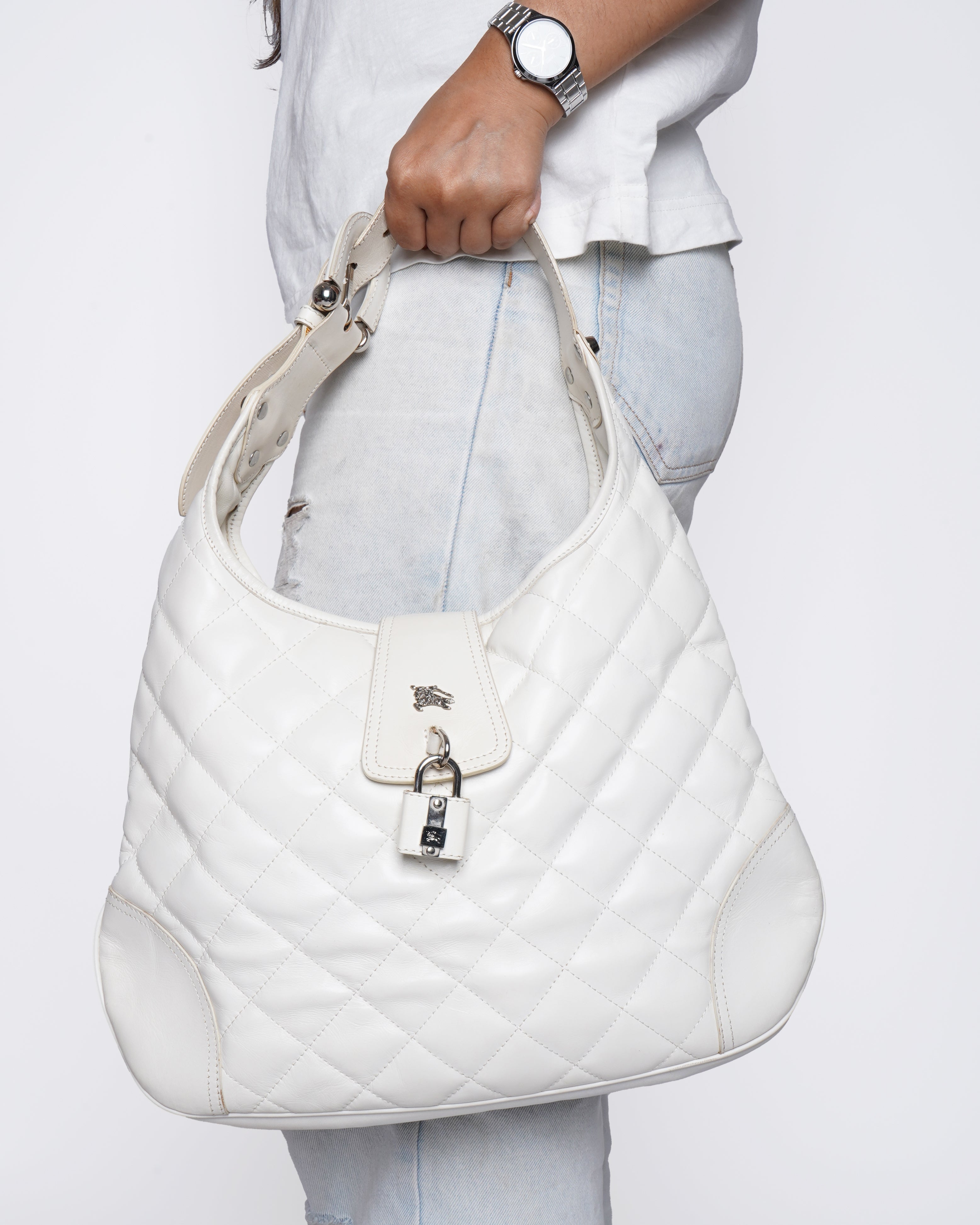 Burberry
White quilted leather brook hobo bag