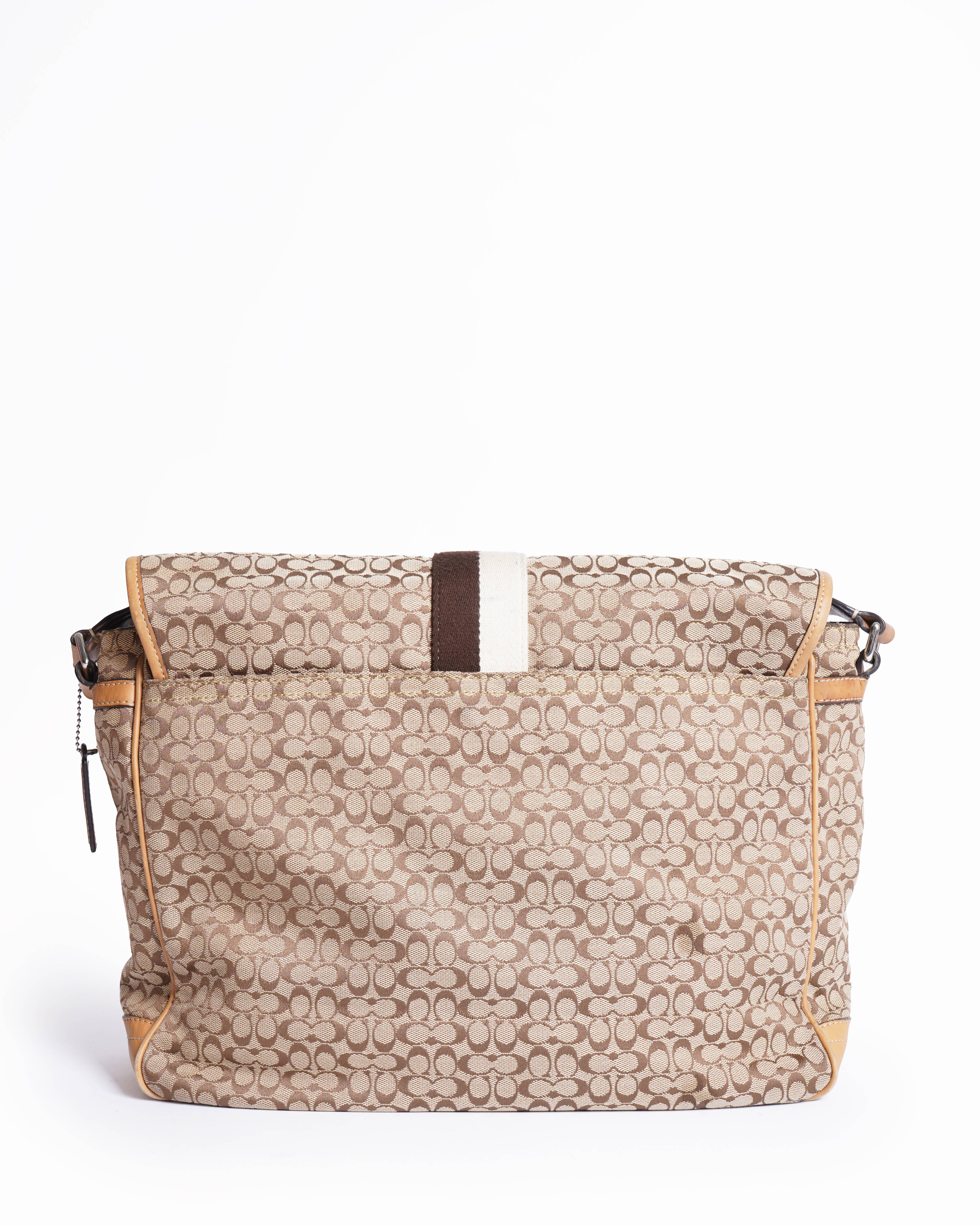 Vintage coach signature logo messenger bag