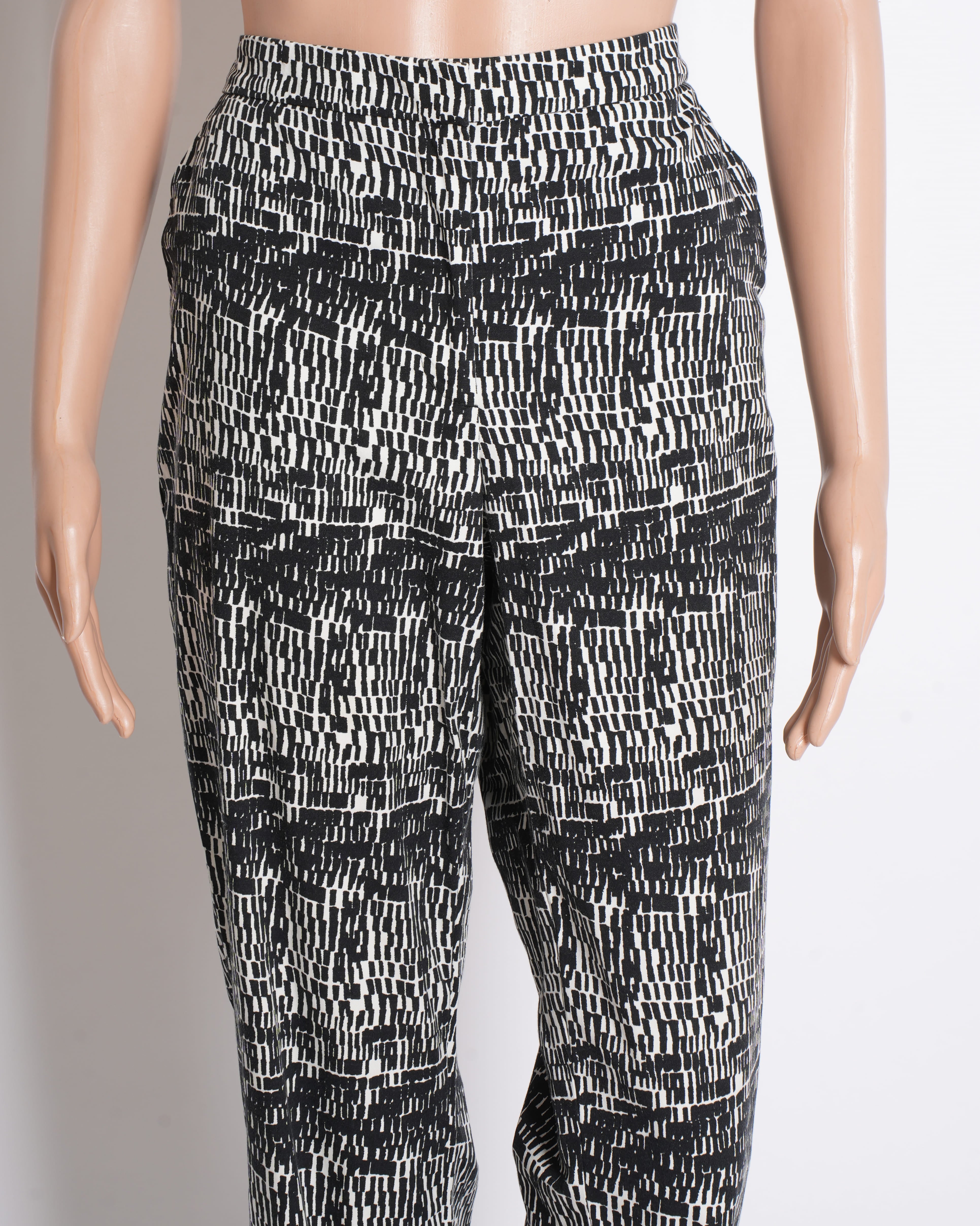 DKNY black an white printed Pants