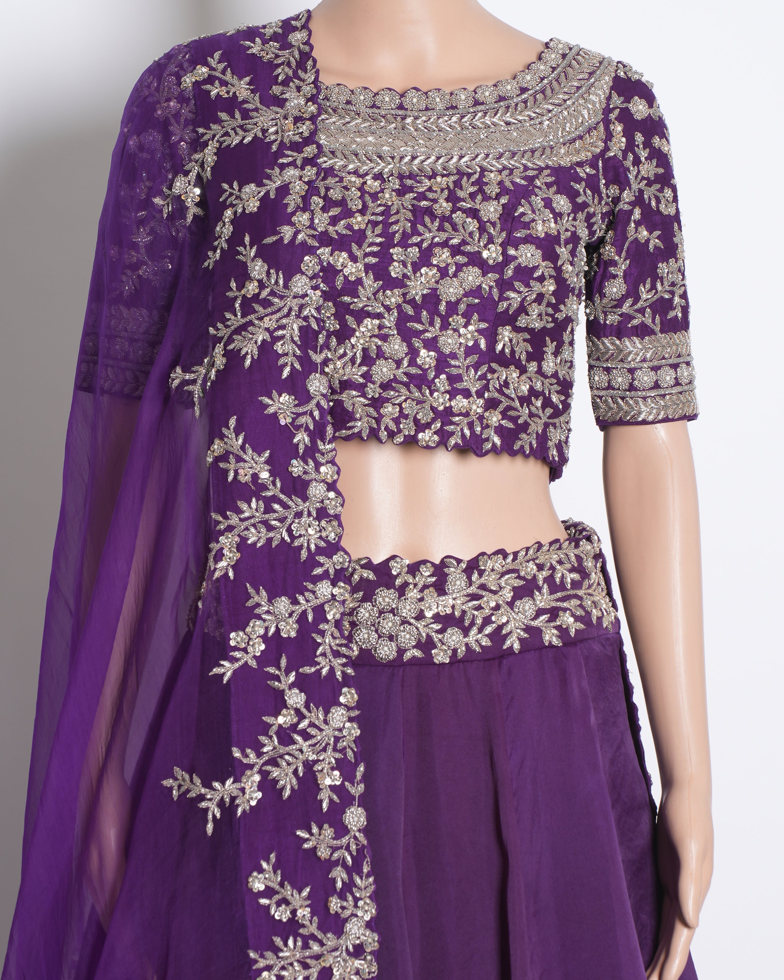 Regal Elegance: Mrunalini Rao Purple Embroidered Lehenga
