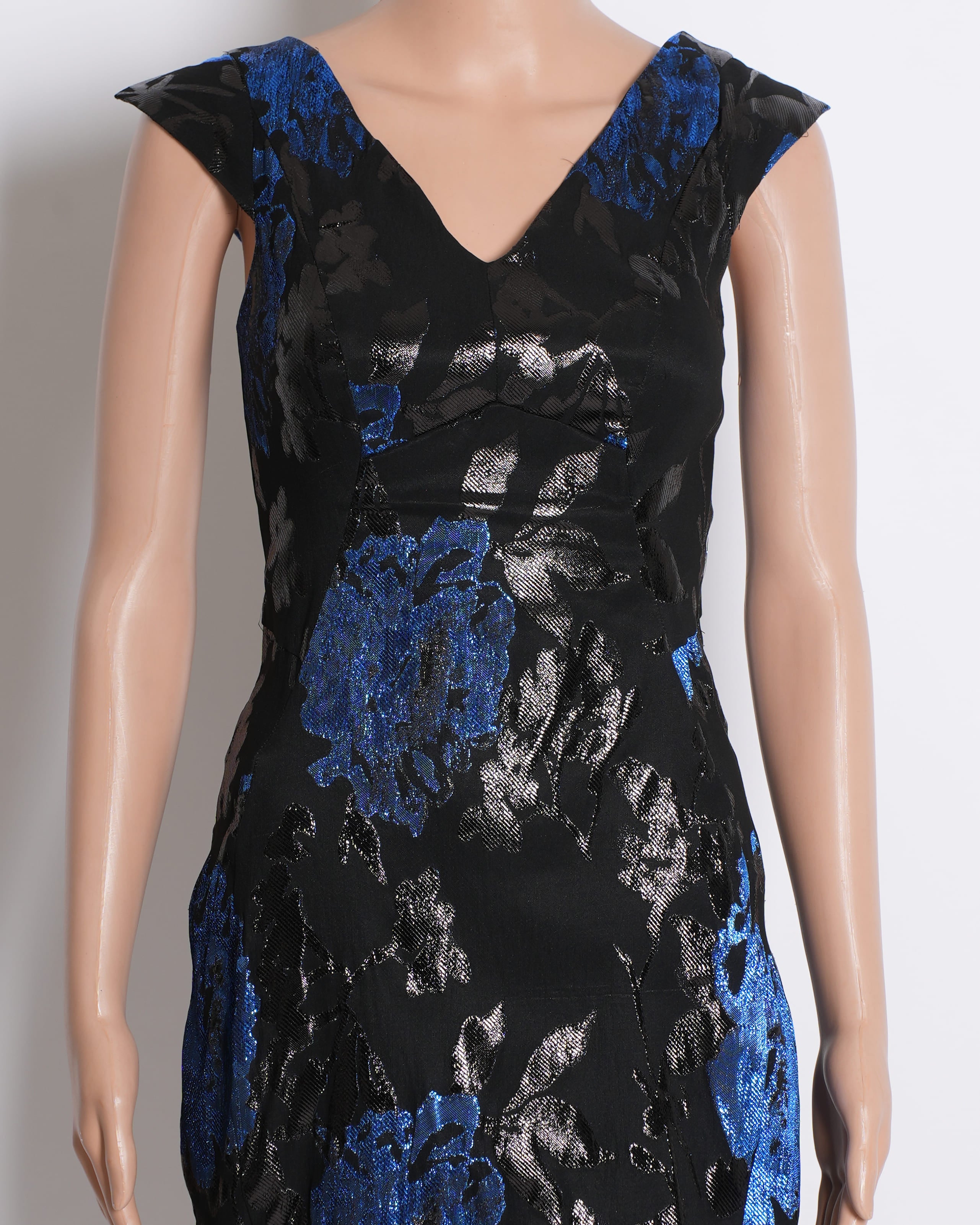 Yoana Baraschi Floral Formfit Dress in V-Neck