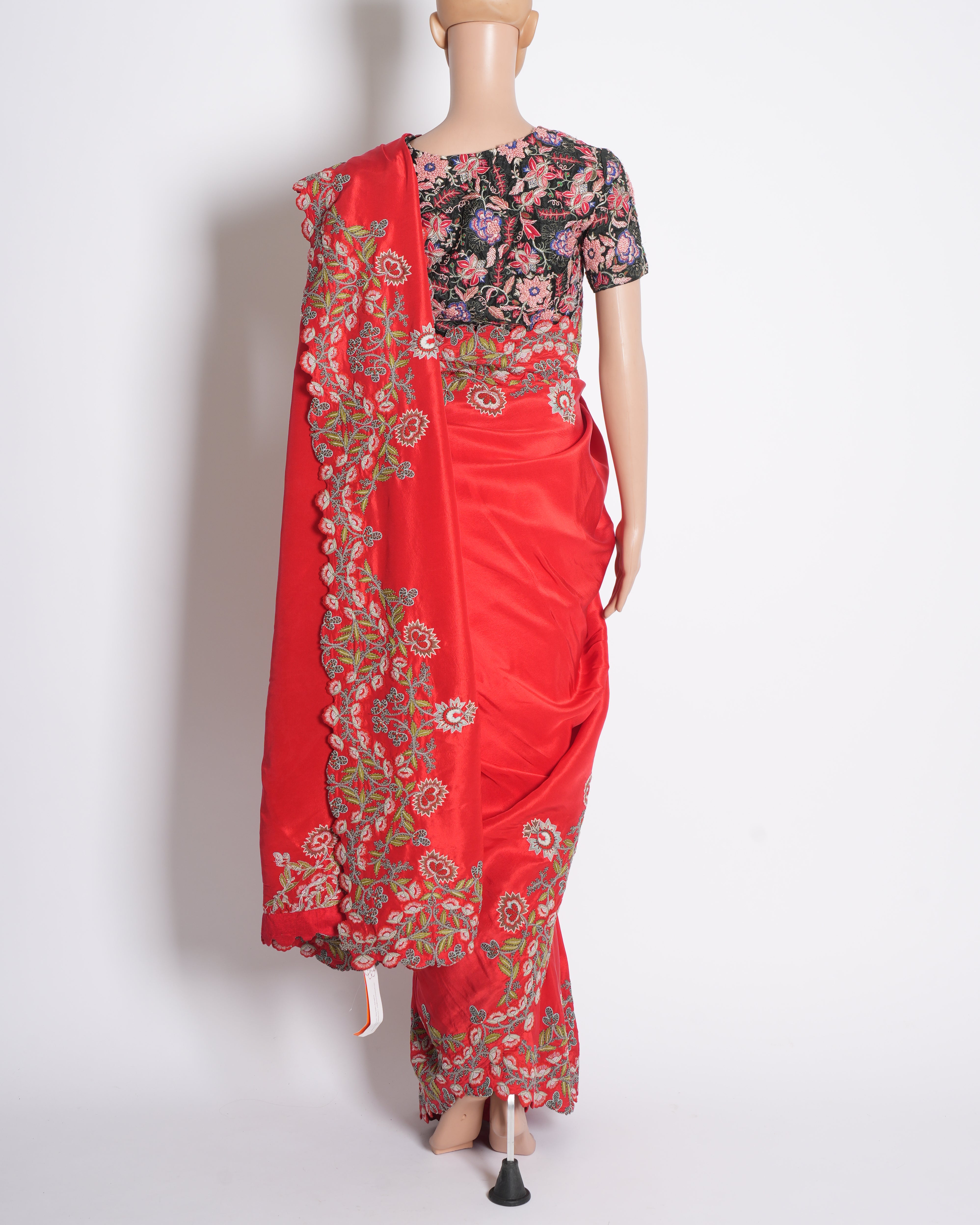 New Anamika Khanna French Knot Saree With Prestitched Blouse