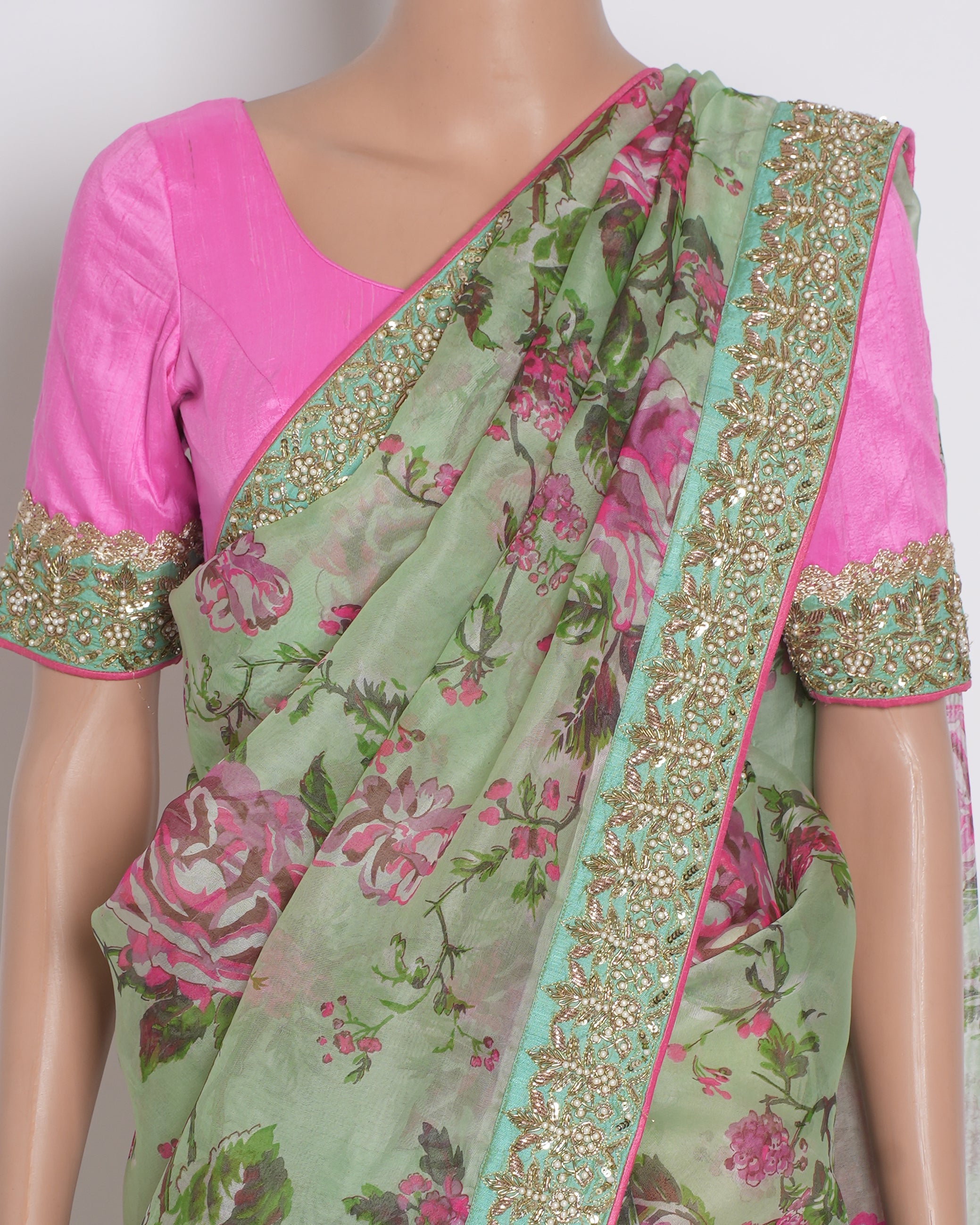 Anushree Reddy set Of 2 Floral Saree In Green With Pink Blouse