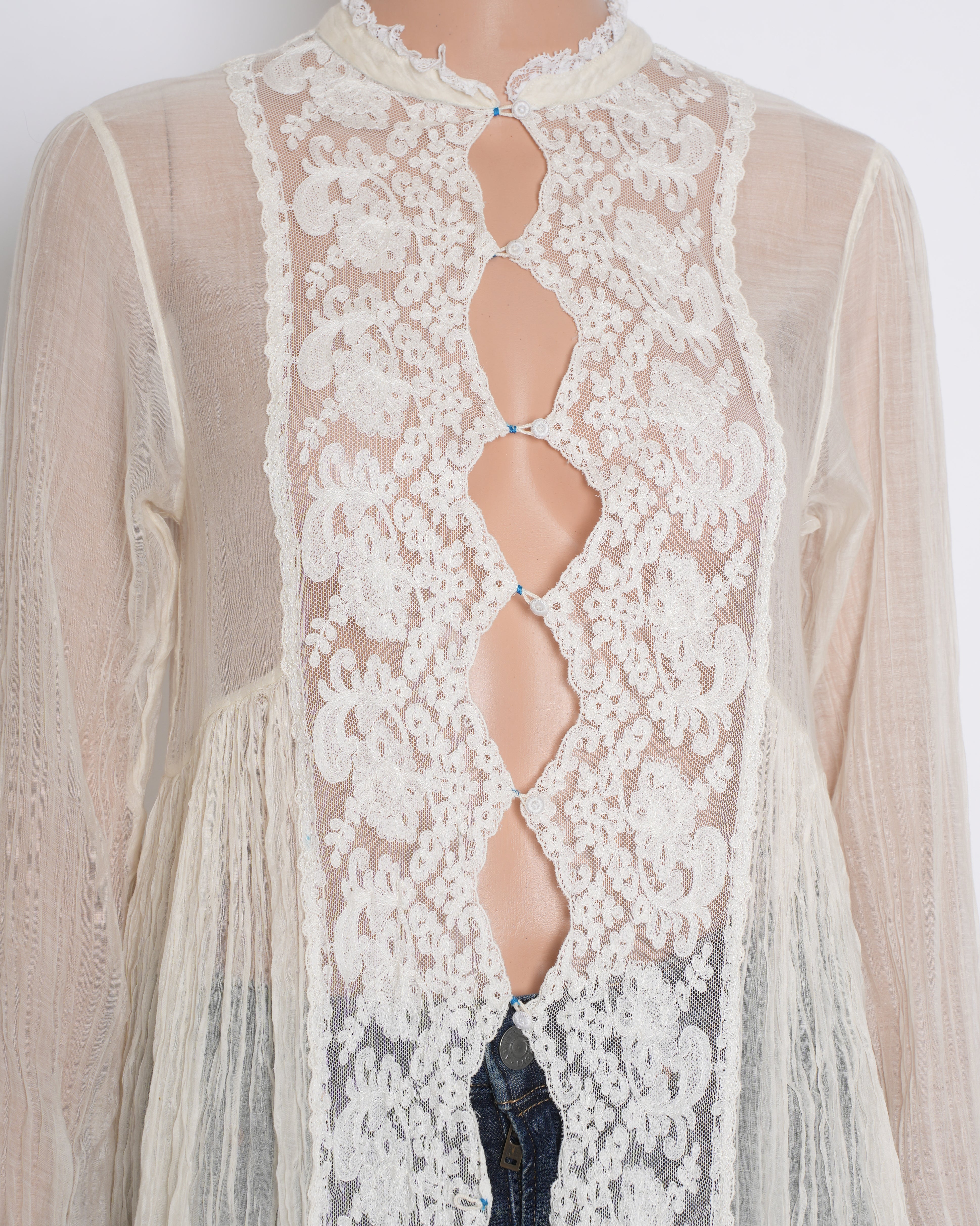 Pero Shrug In Cream WIth Lace Detailing