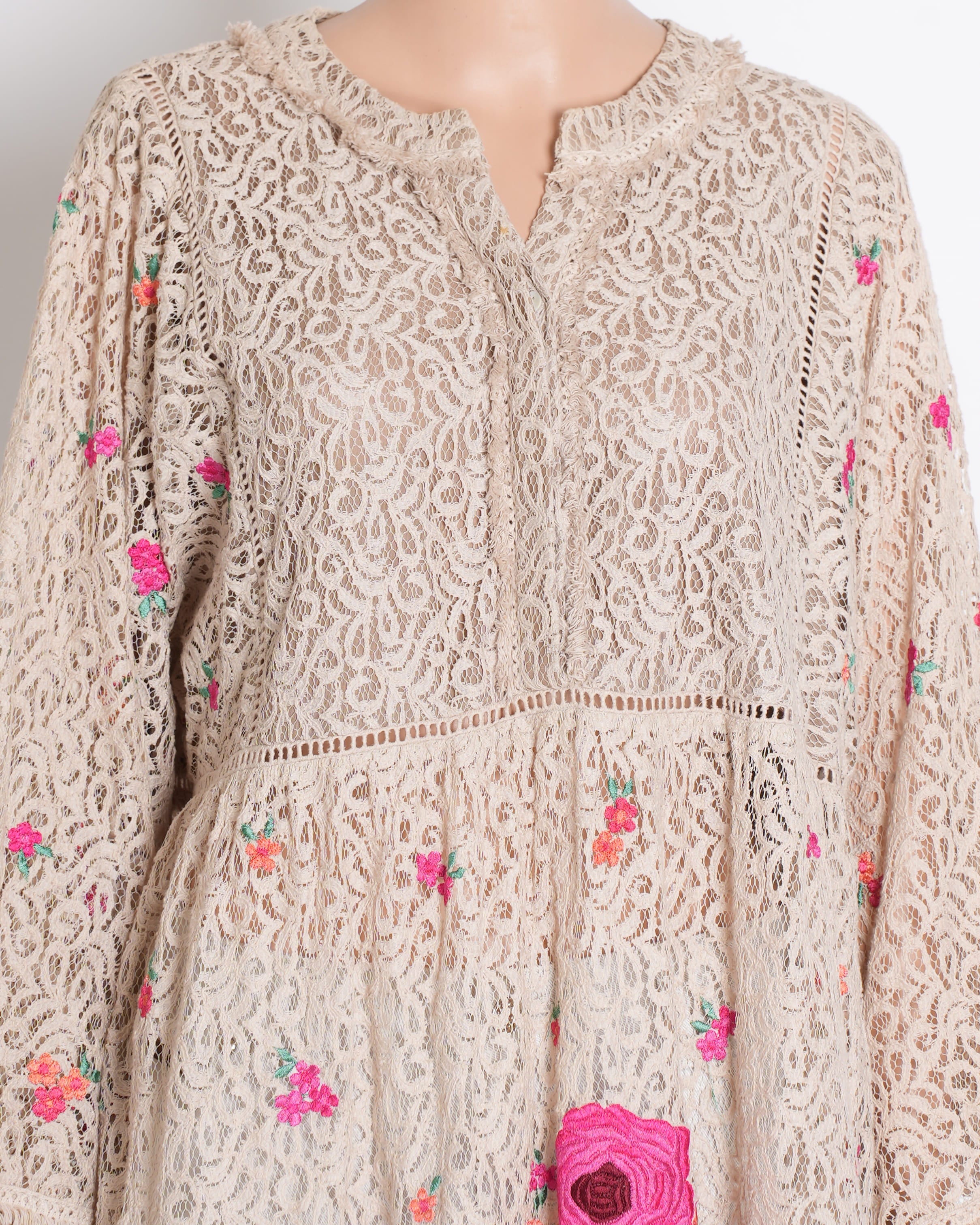 Ranna Gill Top with Floral Embroidery