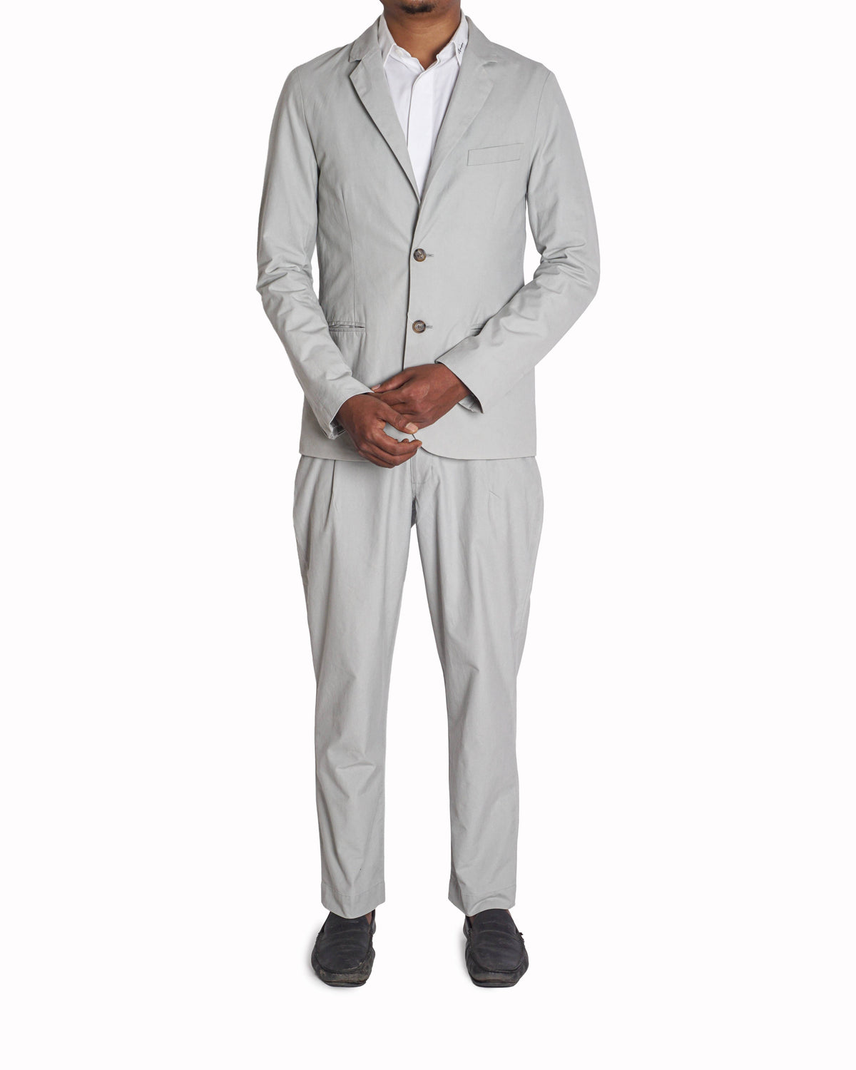 Itoh Light Grey Cotton-Linen Blazer and Trousers Suit Set