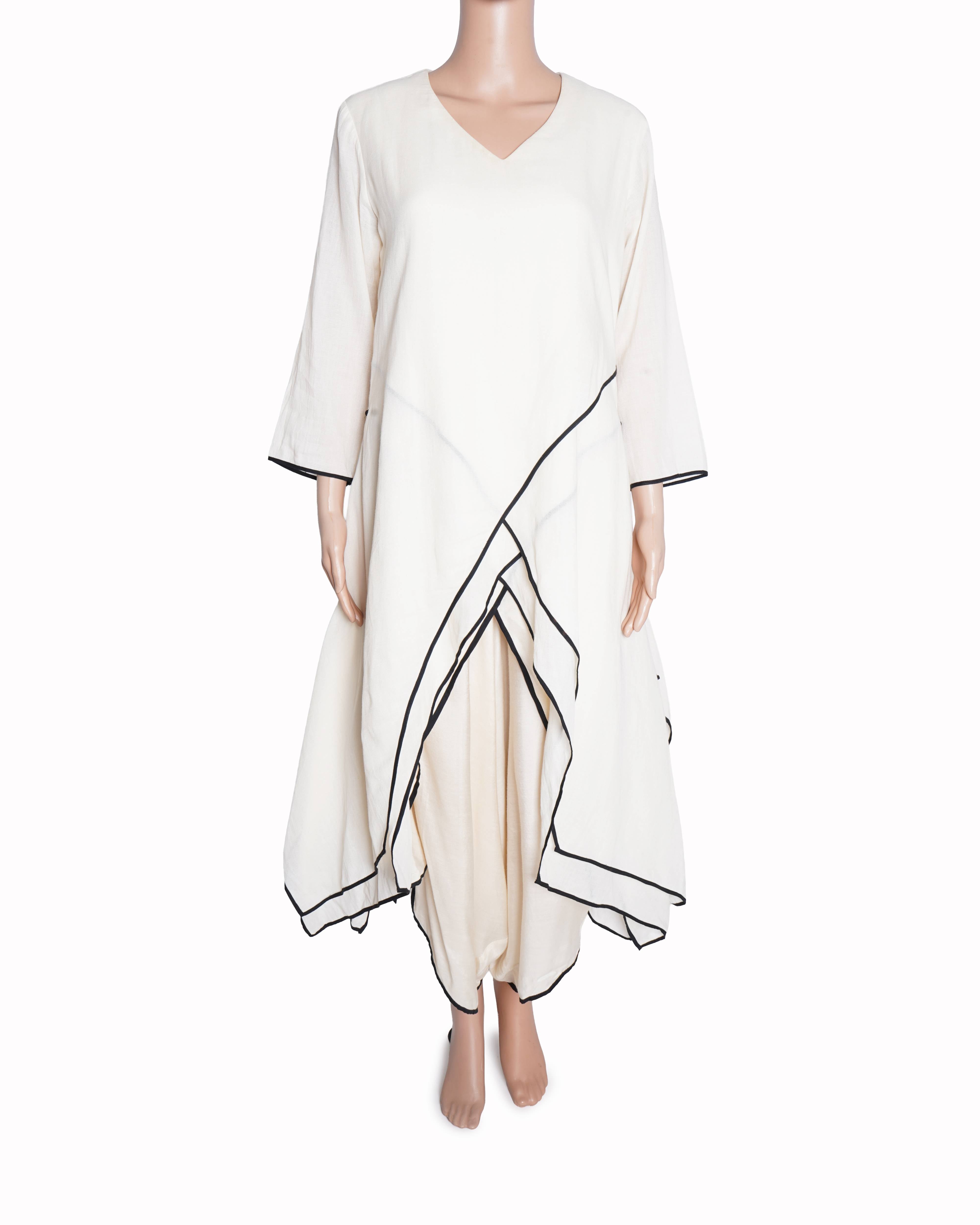 Aikeyah Layered Co-ord Set With Black Accent