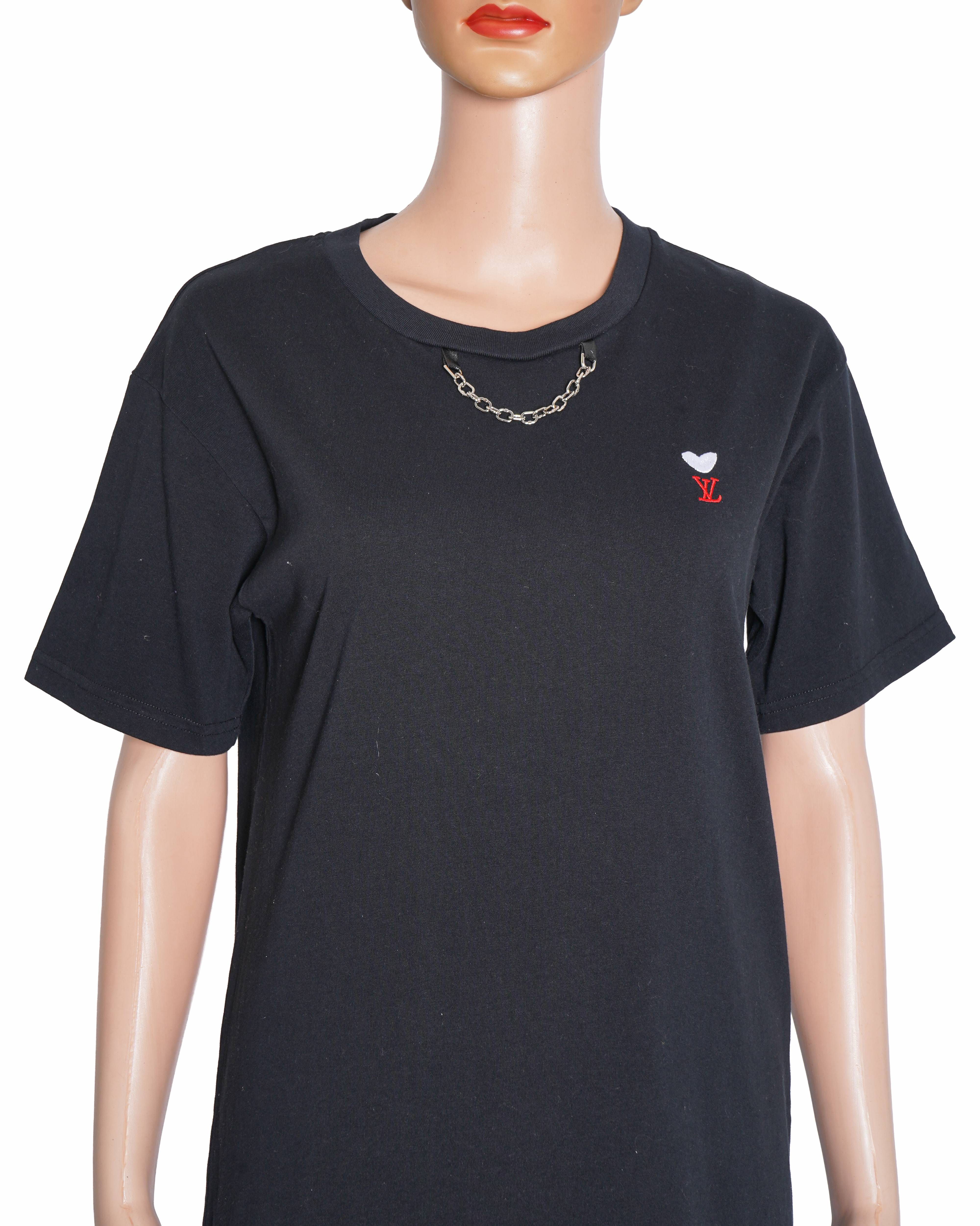 Louis Vuitton heart with metallic chain tsirt