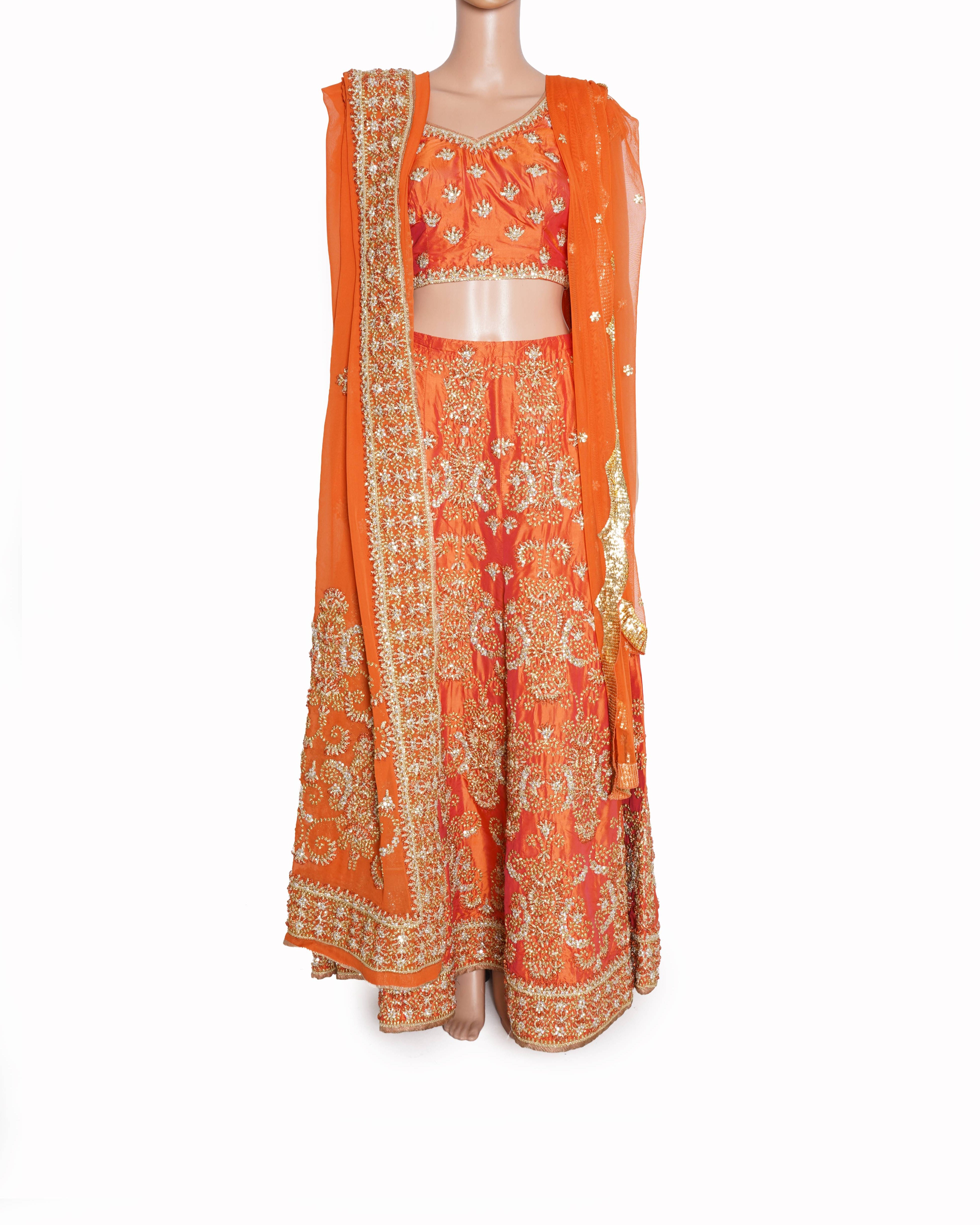Pallavi Jaikisshan Lehnga set of 4 in orange