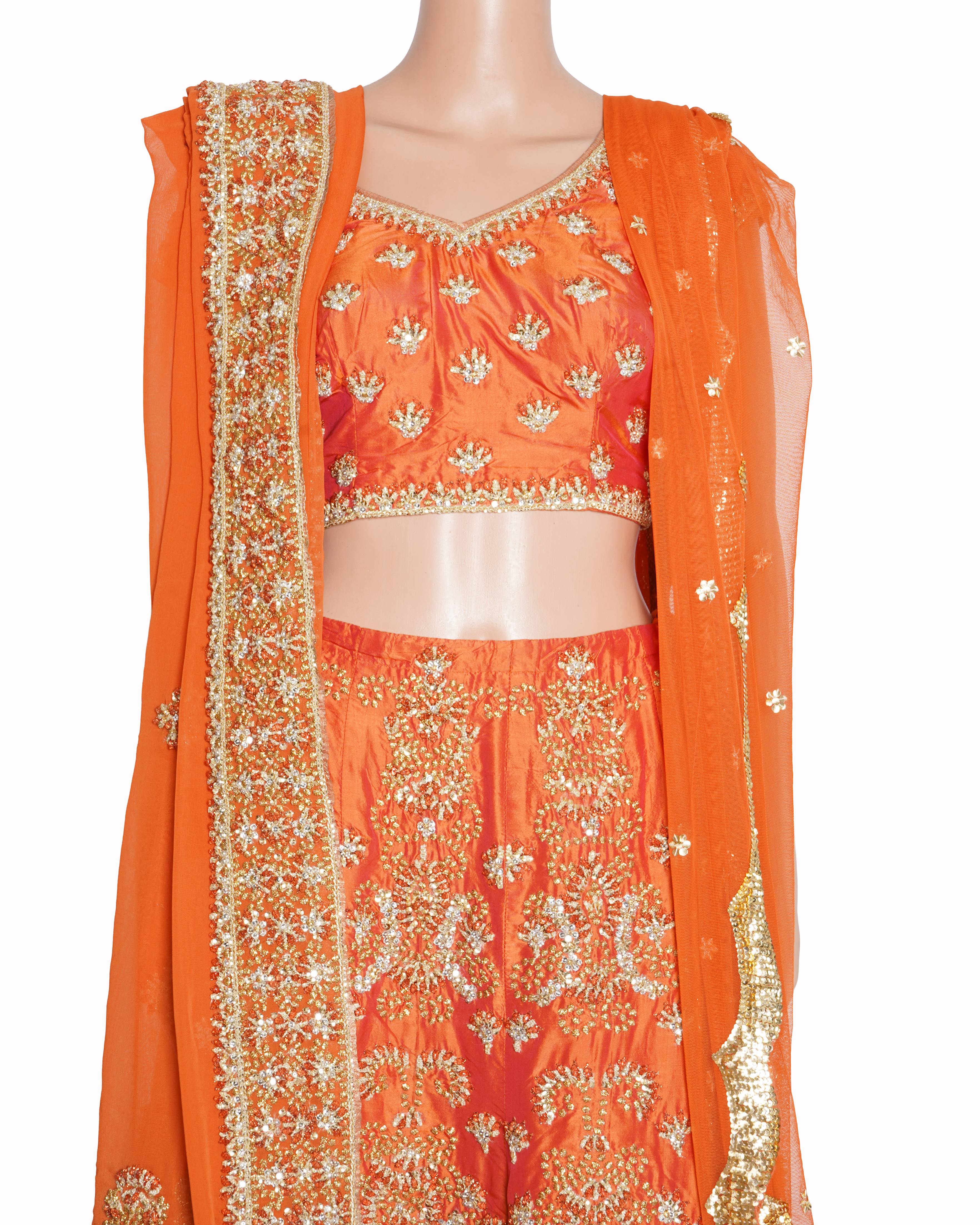 Pallavi Jaikisshan Lehnga set of 4 in orange