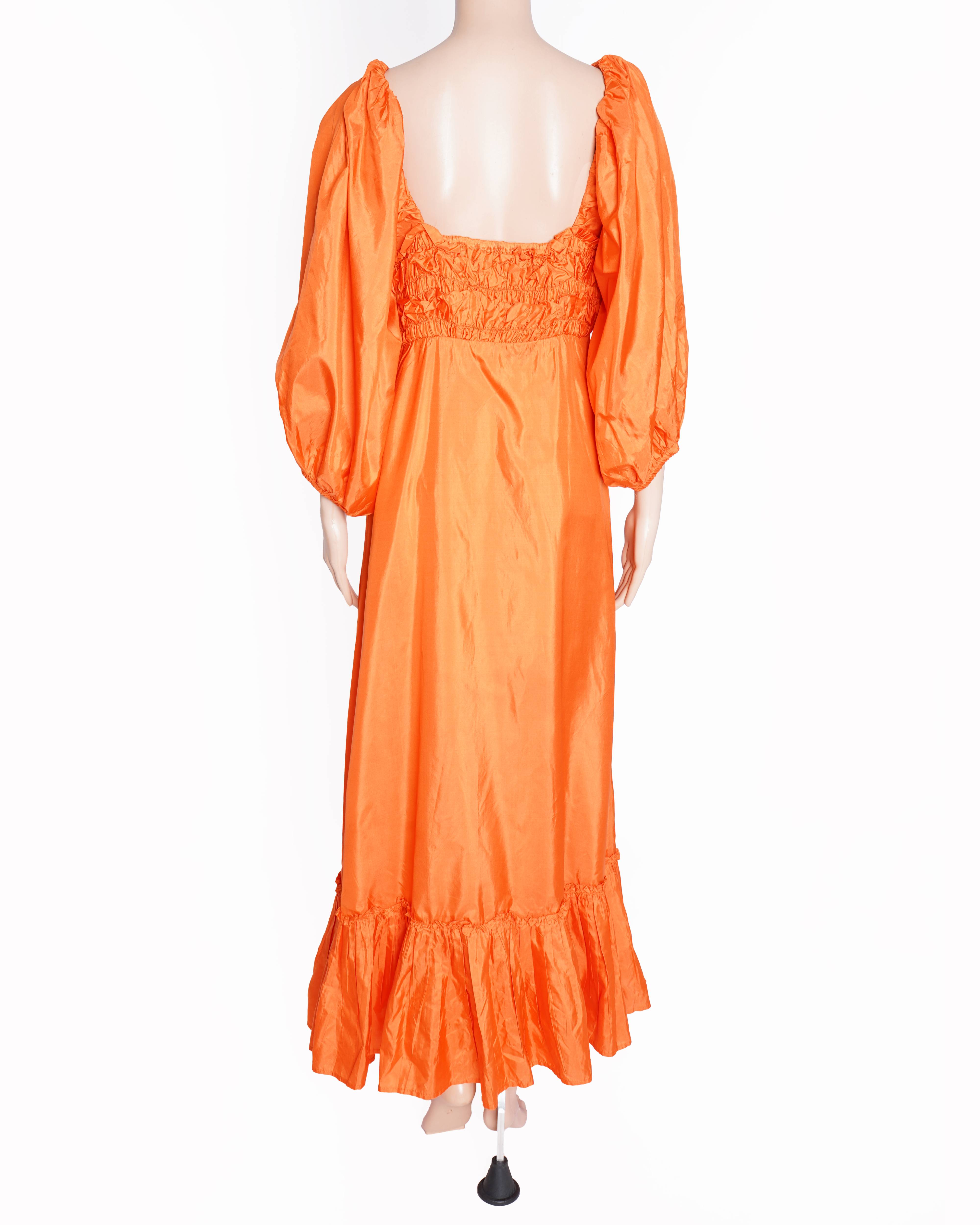 Malie Regina Dress in orange
