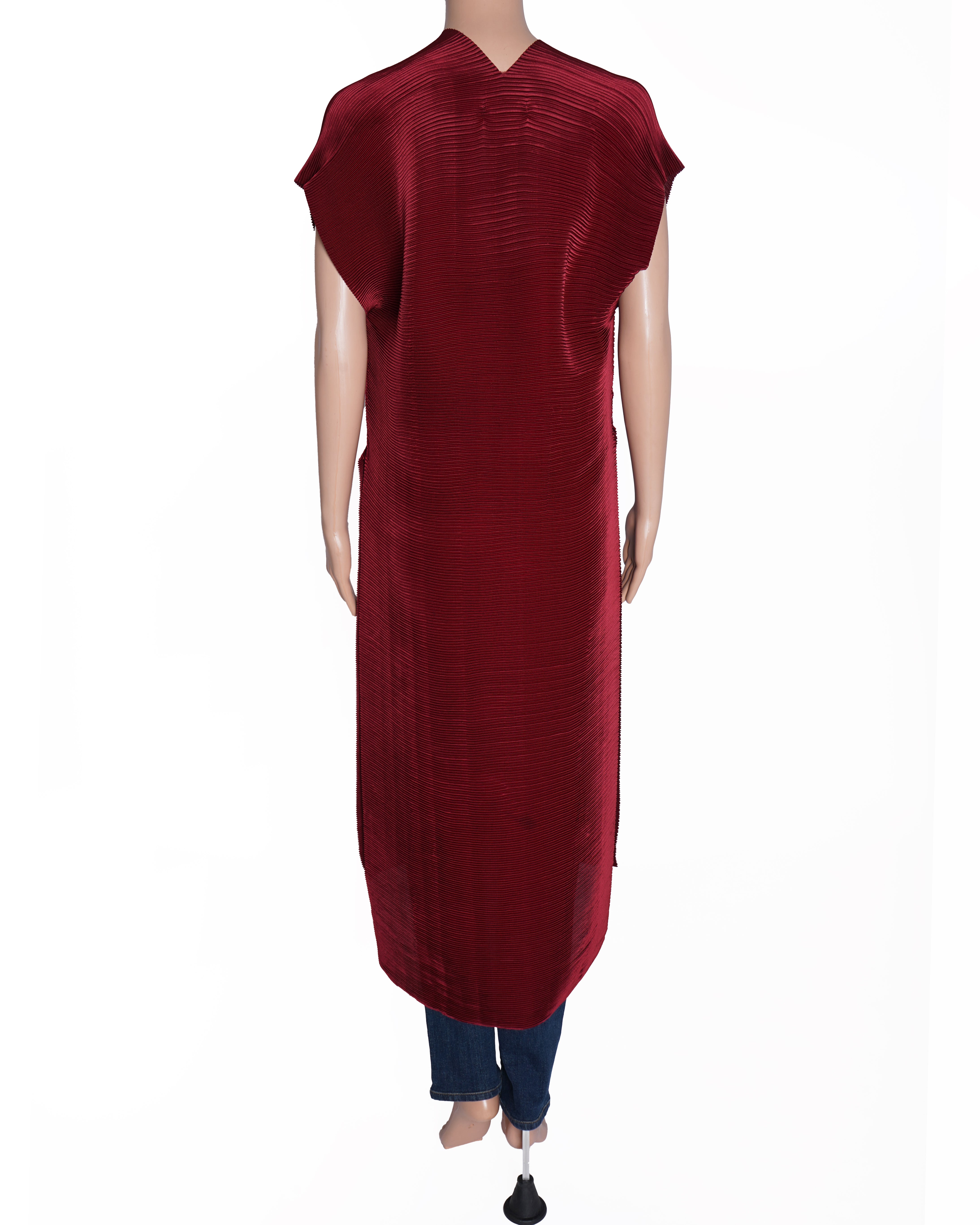 Payal khandwala pleated dress In maroon