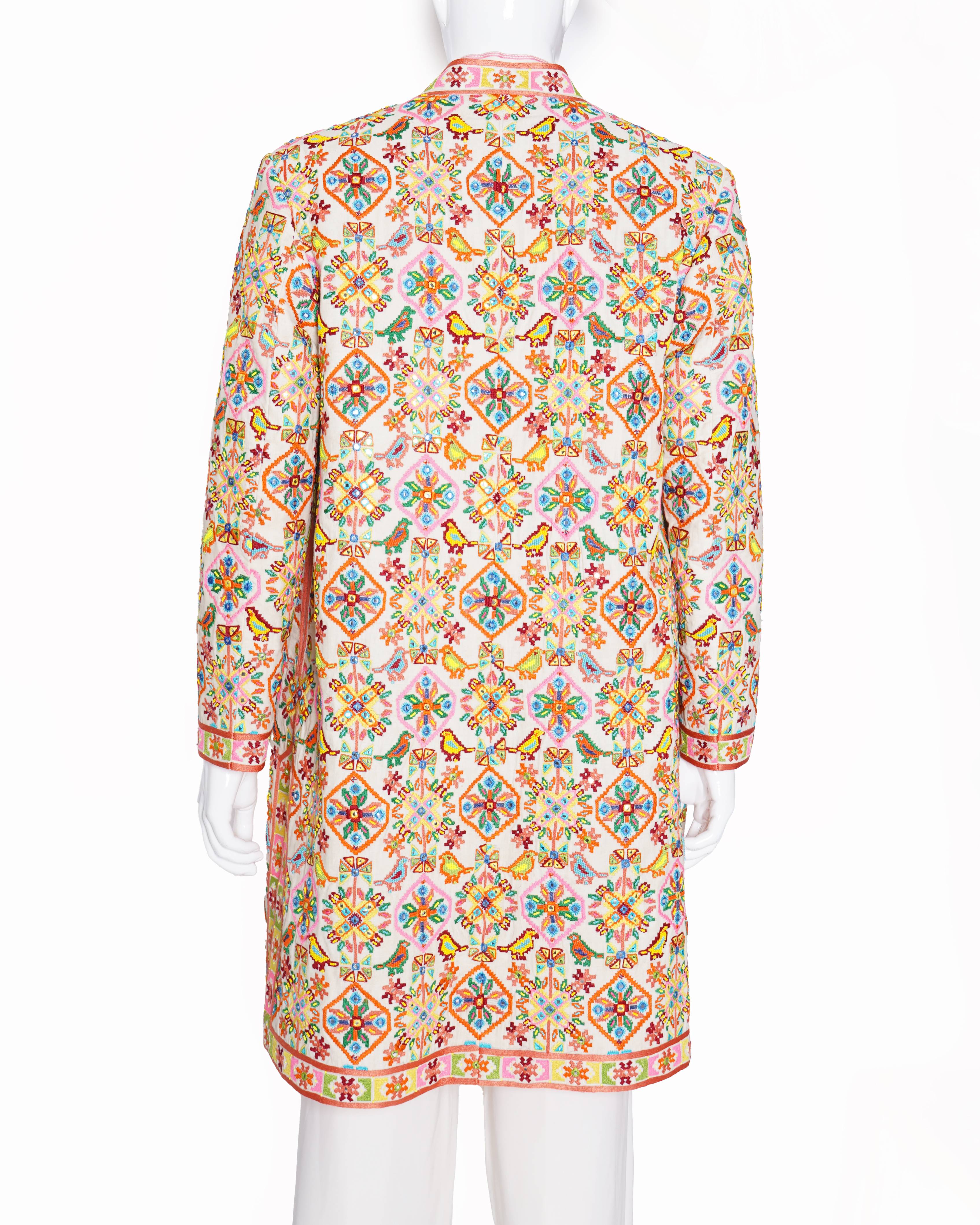 Abu Jani Sandeep Khosla Embroidered sherwani set of 2 In Multicolour