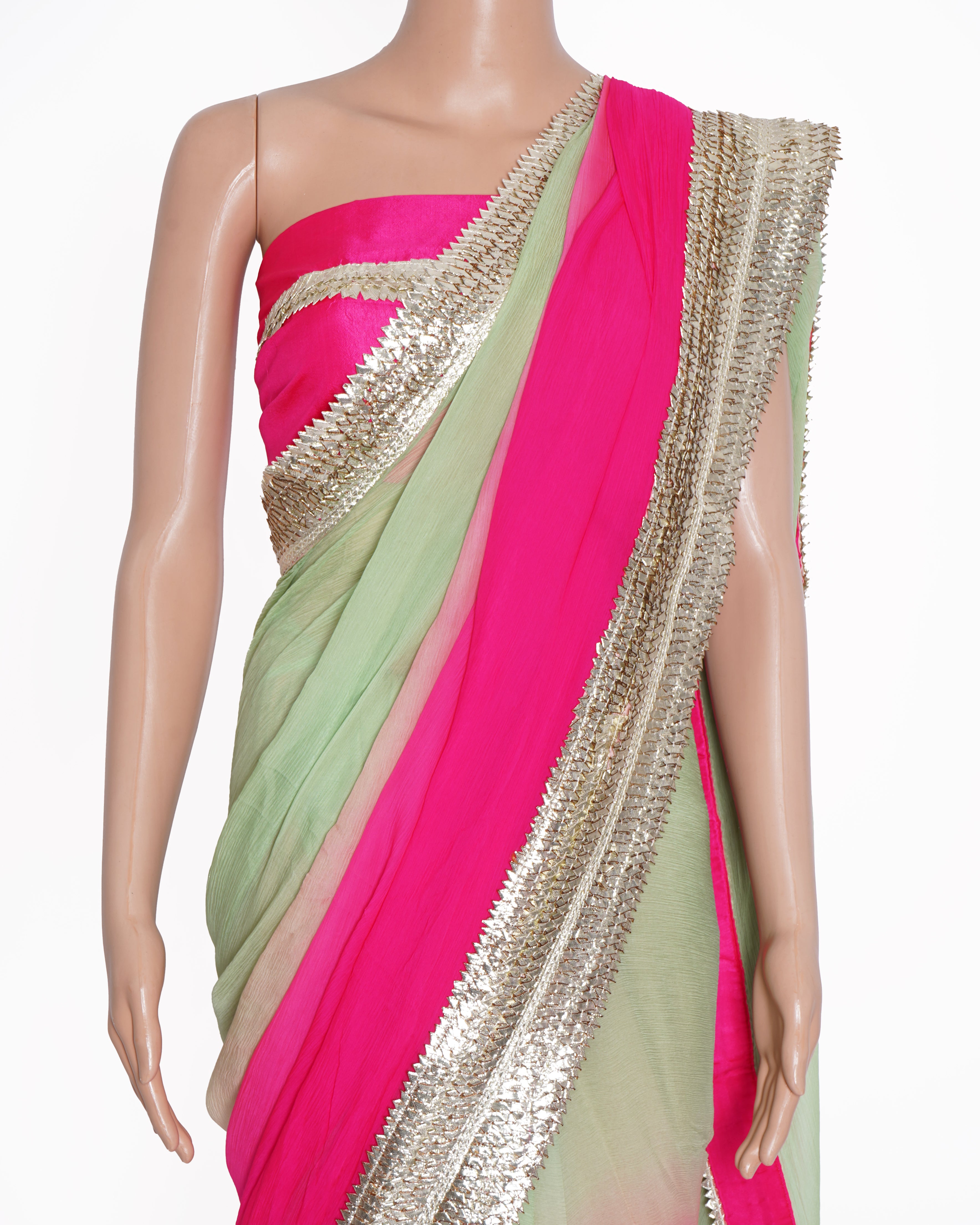 New Nikasha Thick Border Saree In ombre Green to Pink With Blouse Piece & Two Extra Tassels