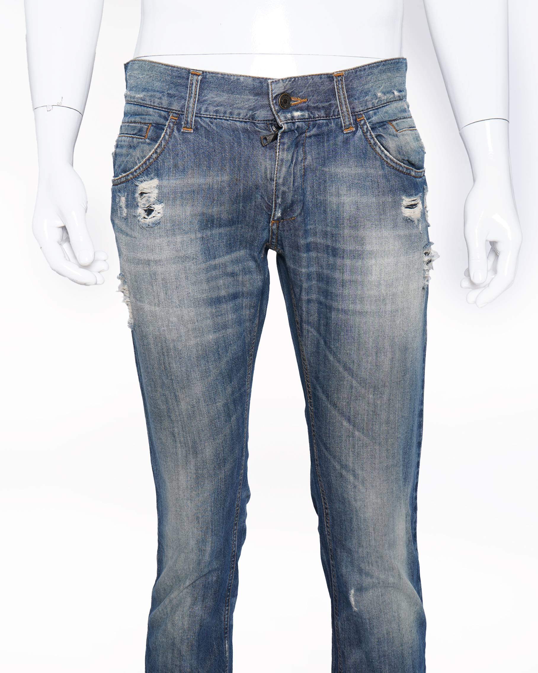 Dolce & Gabbana
Distressed Jeans