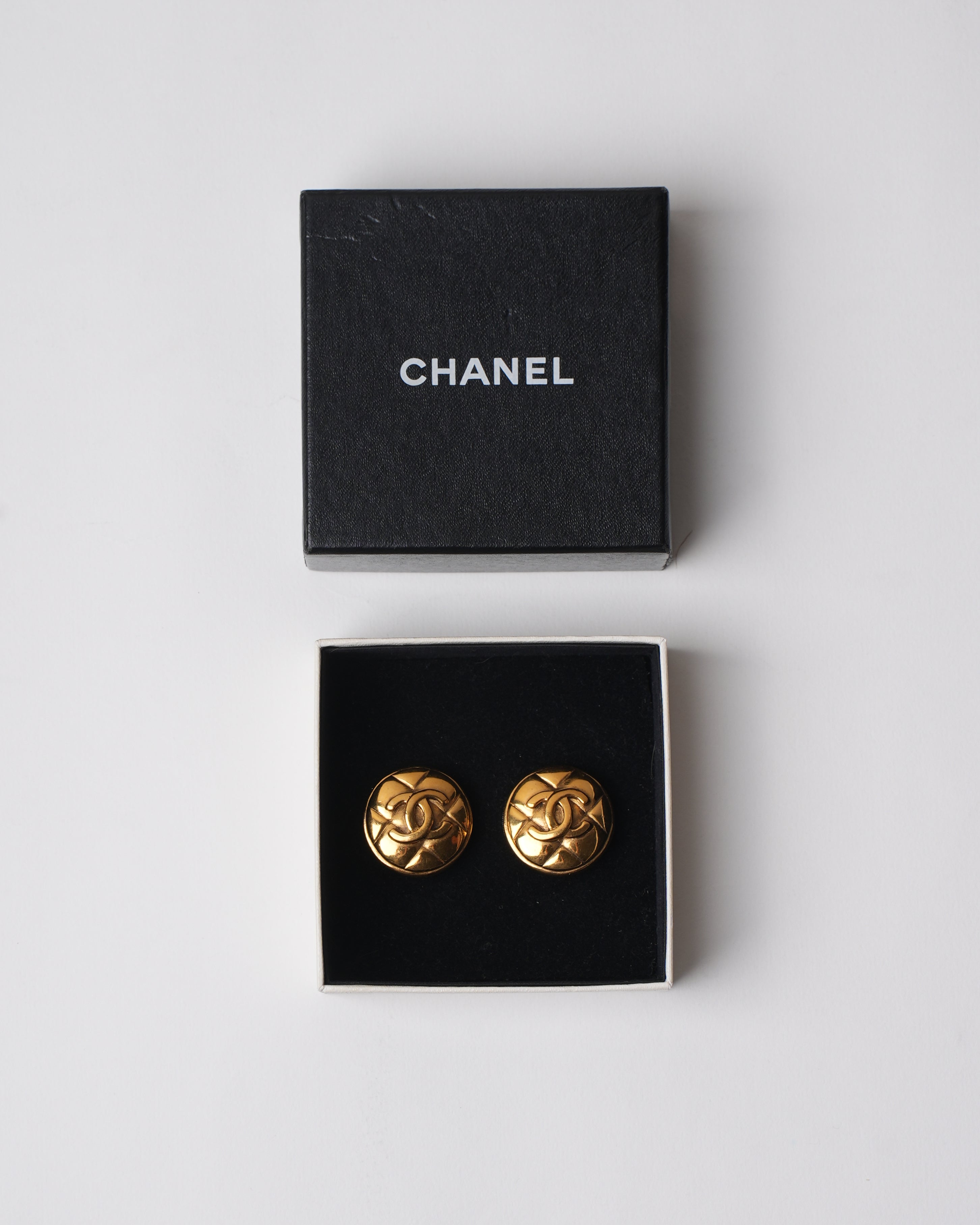 Vintage Chanel Gold Plated 1990's Earring
