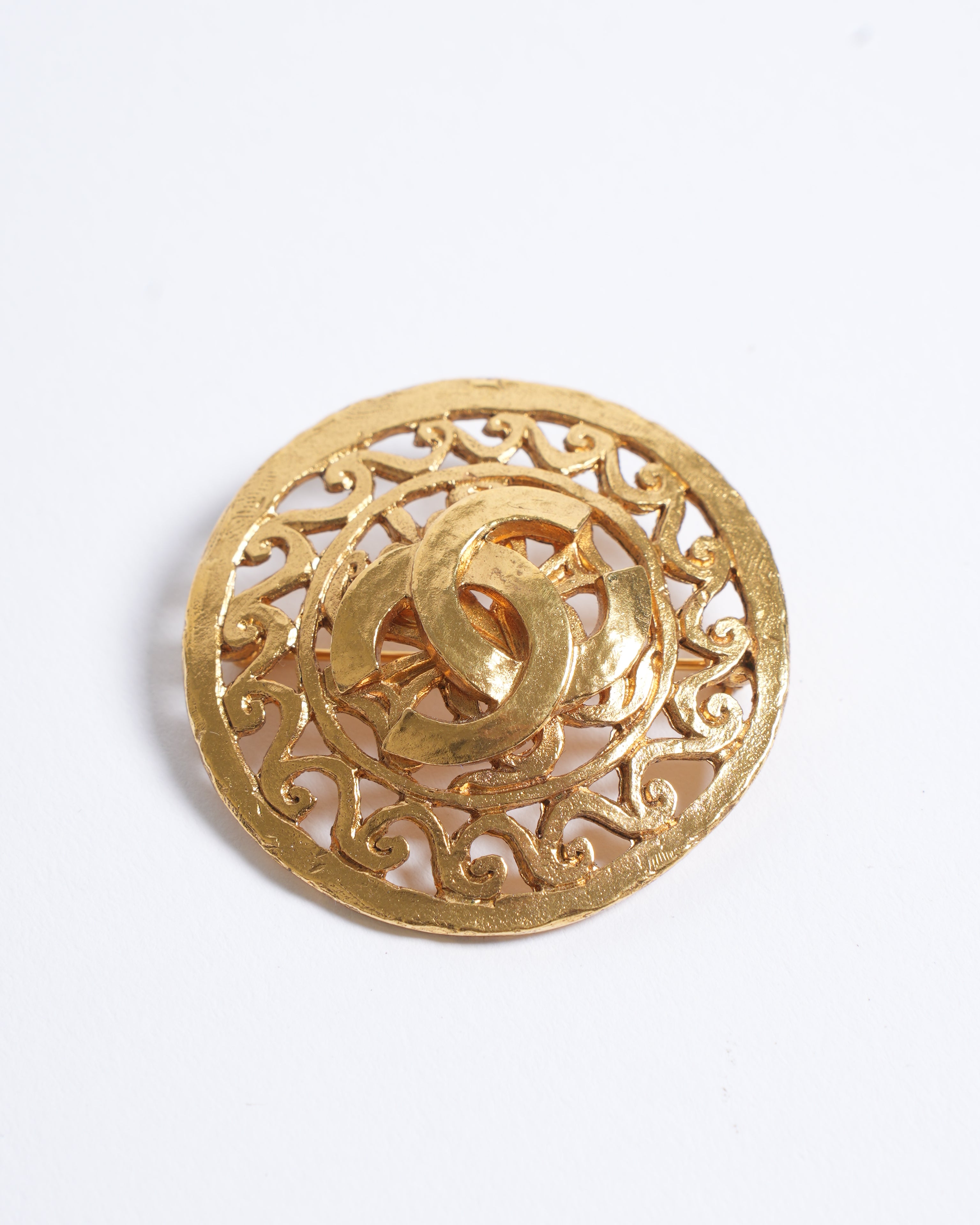 Vintage Chanel 1995 Gold Plated Broach