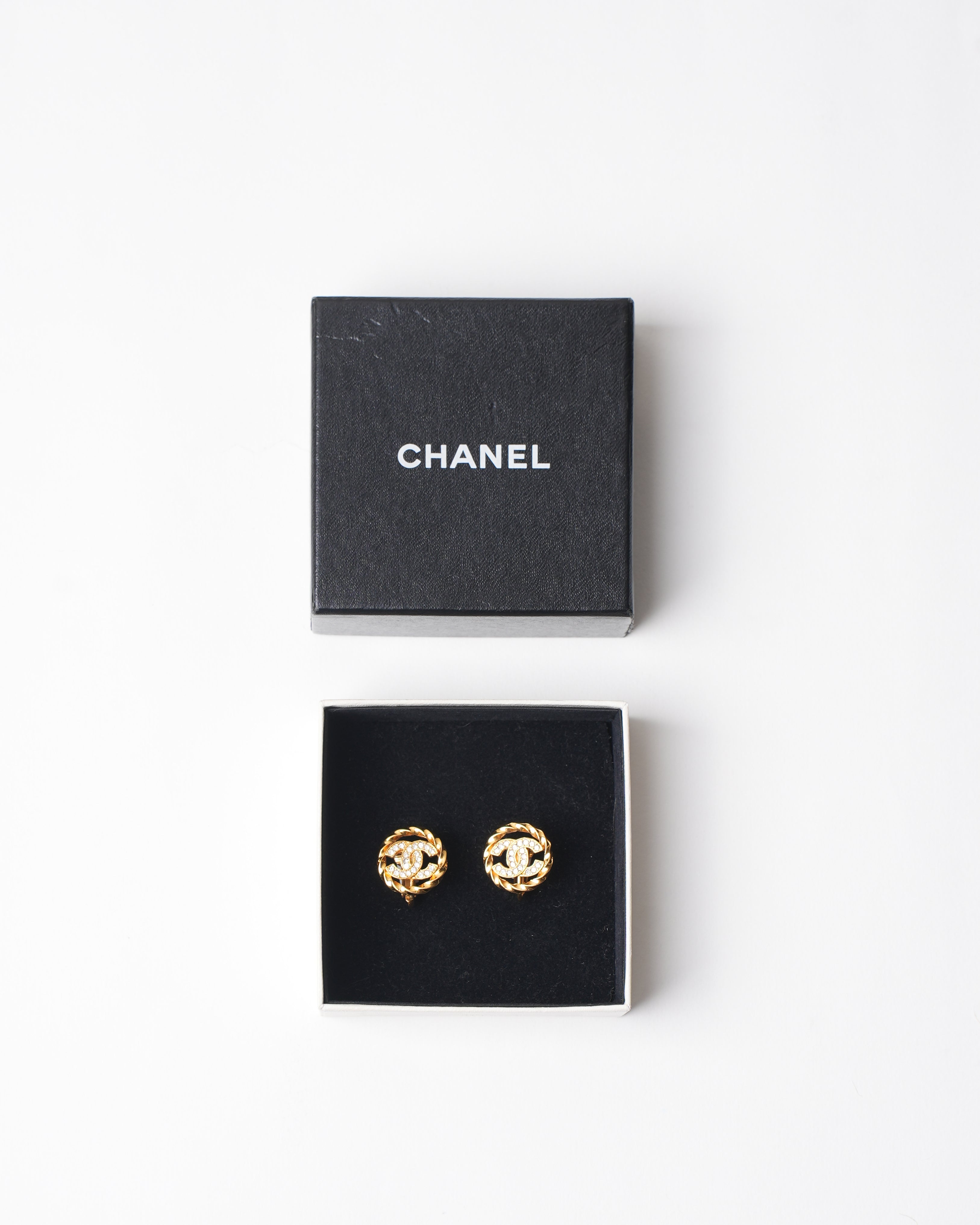 Vintage Chanel Gold Plated Earring