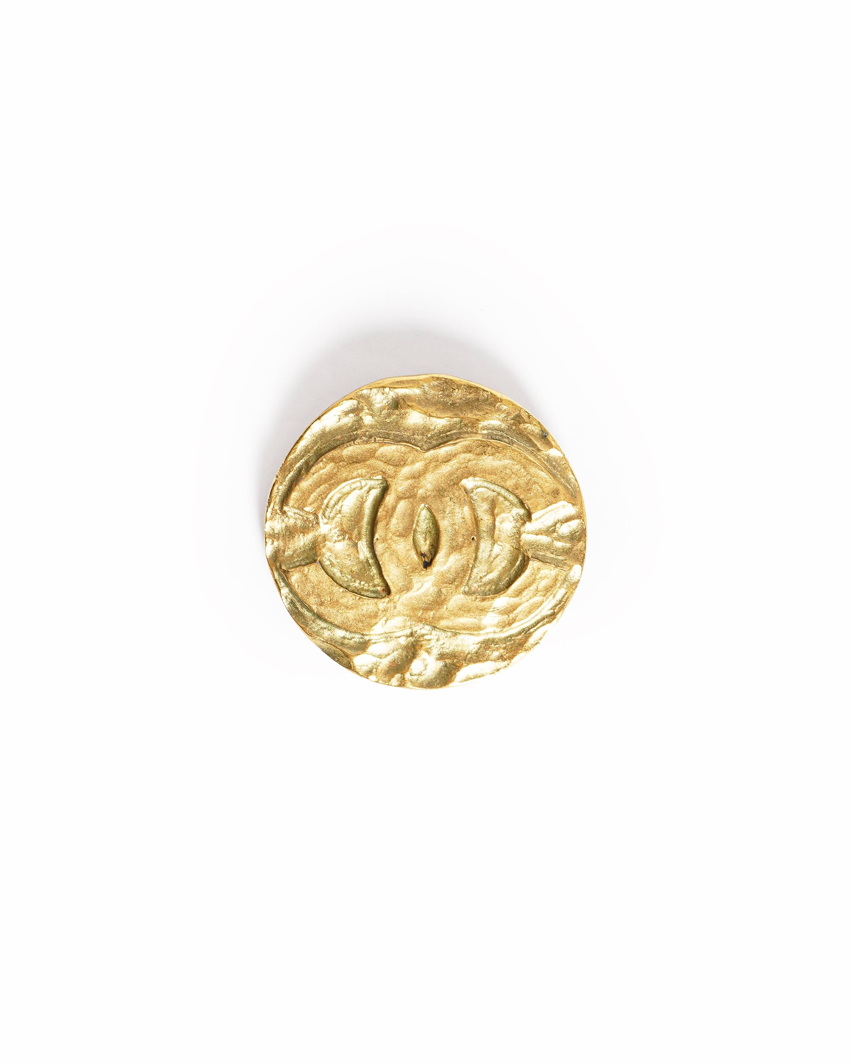 Vintage Chanel CC logo-embossed Brooch, Made In France 1995