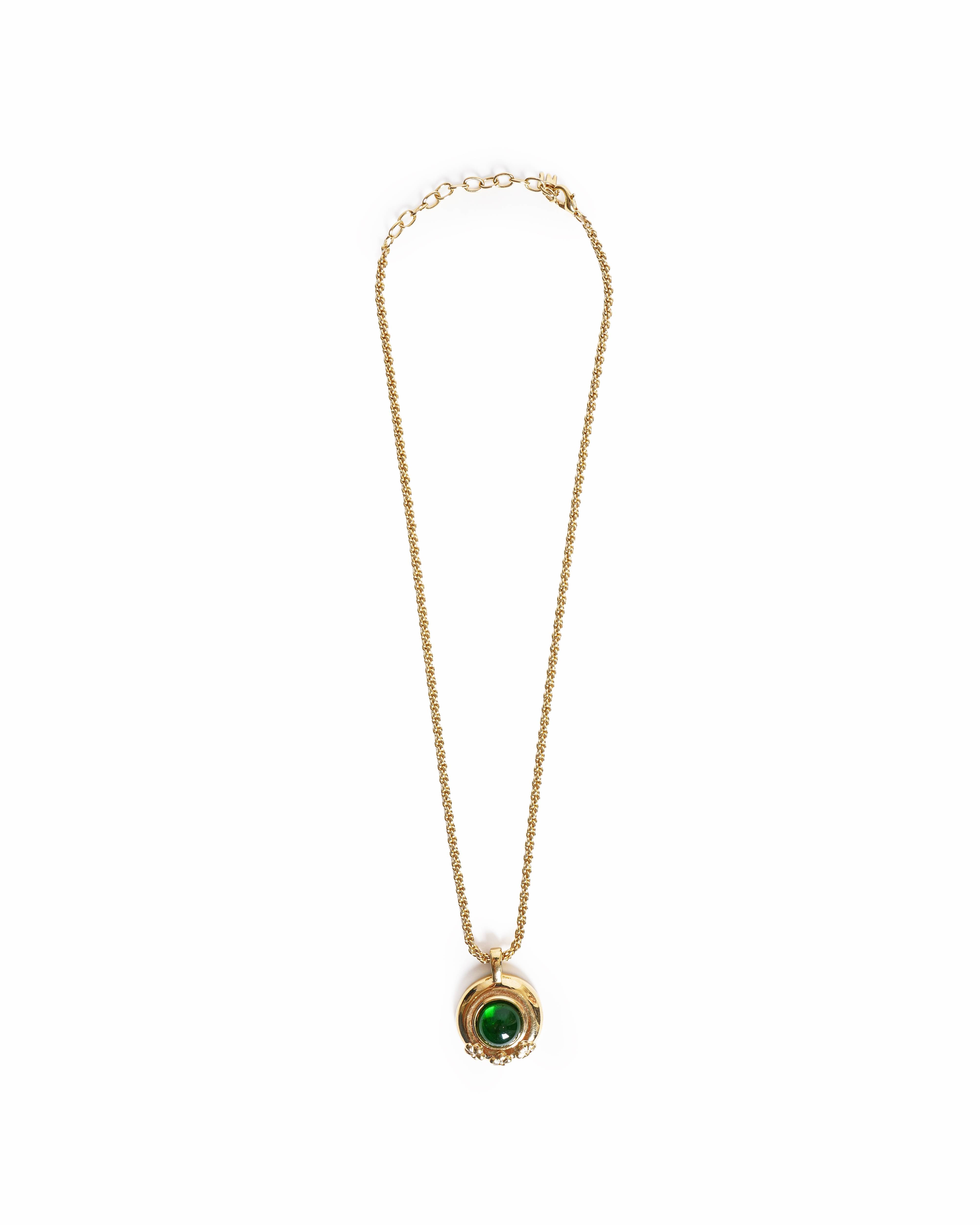 Vintage Nina Ricci Gold-Plated Emerald Green Cabochon Floral Accent Pendant Necklace