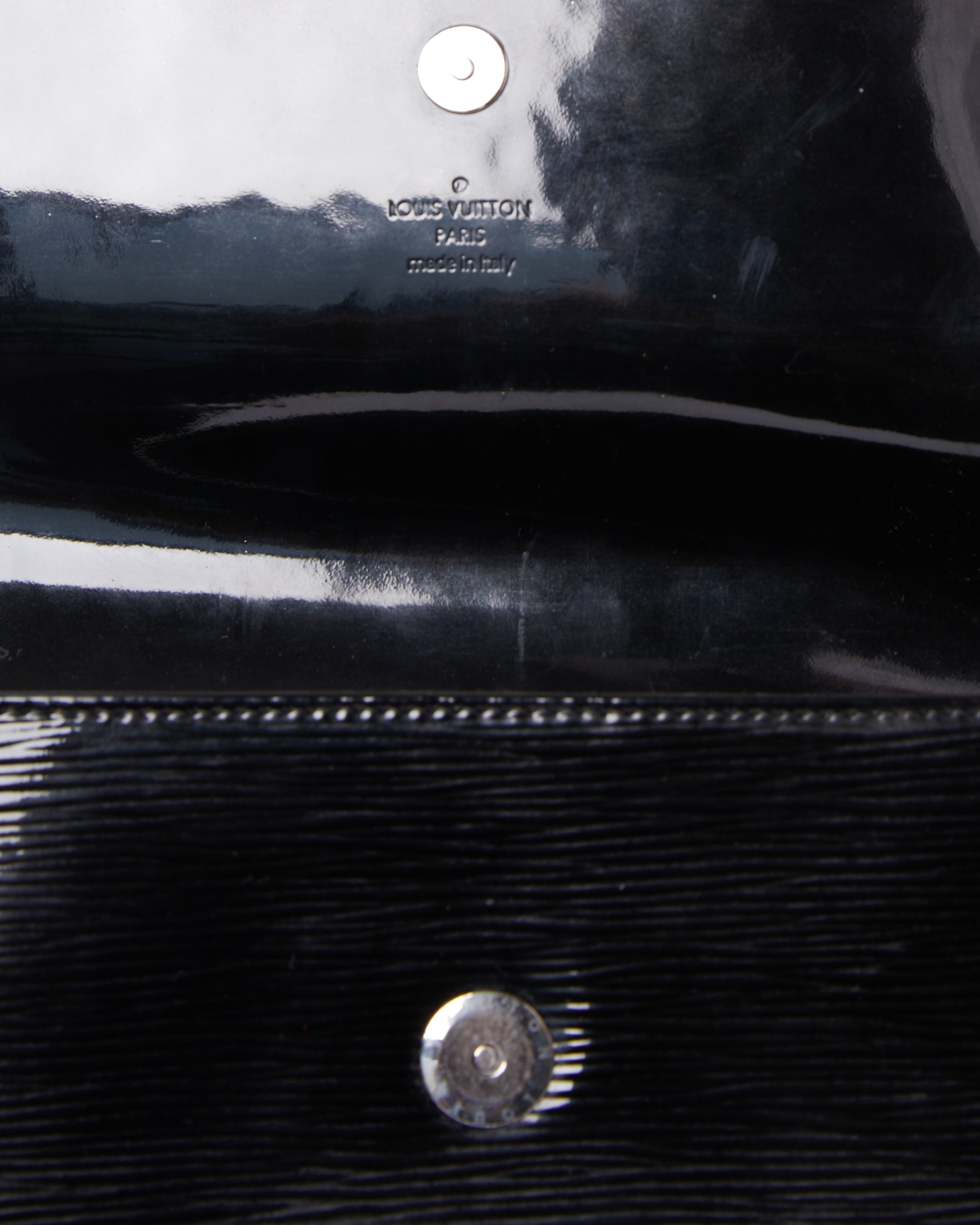 Louis Vuitton Rouge Vernis Solo Clutch