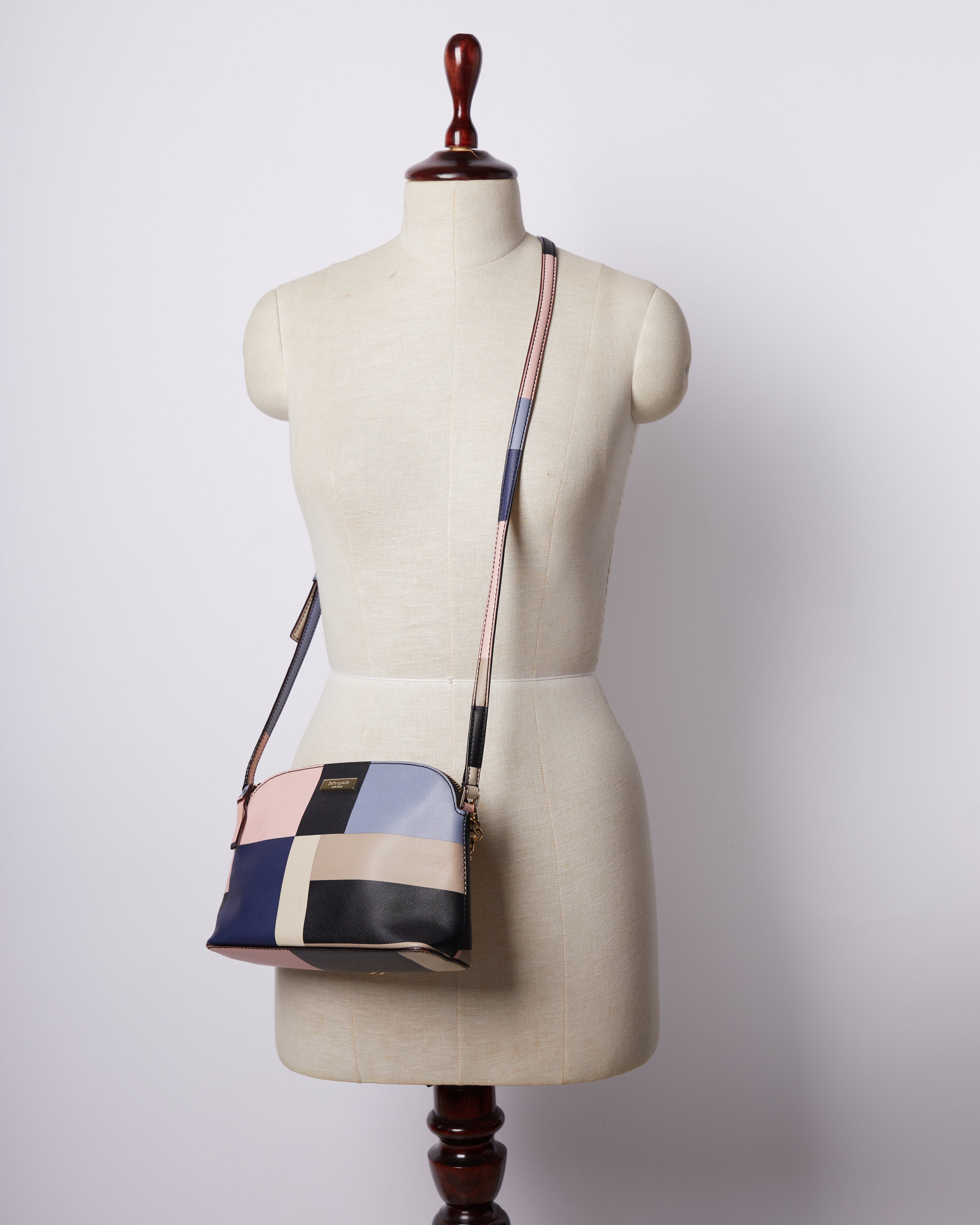 Kate Spade Crossbody In Clock Blocking Detail
